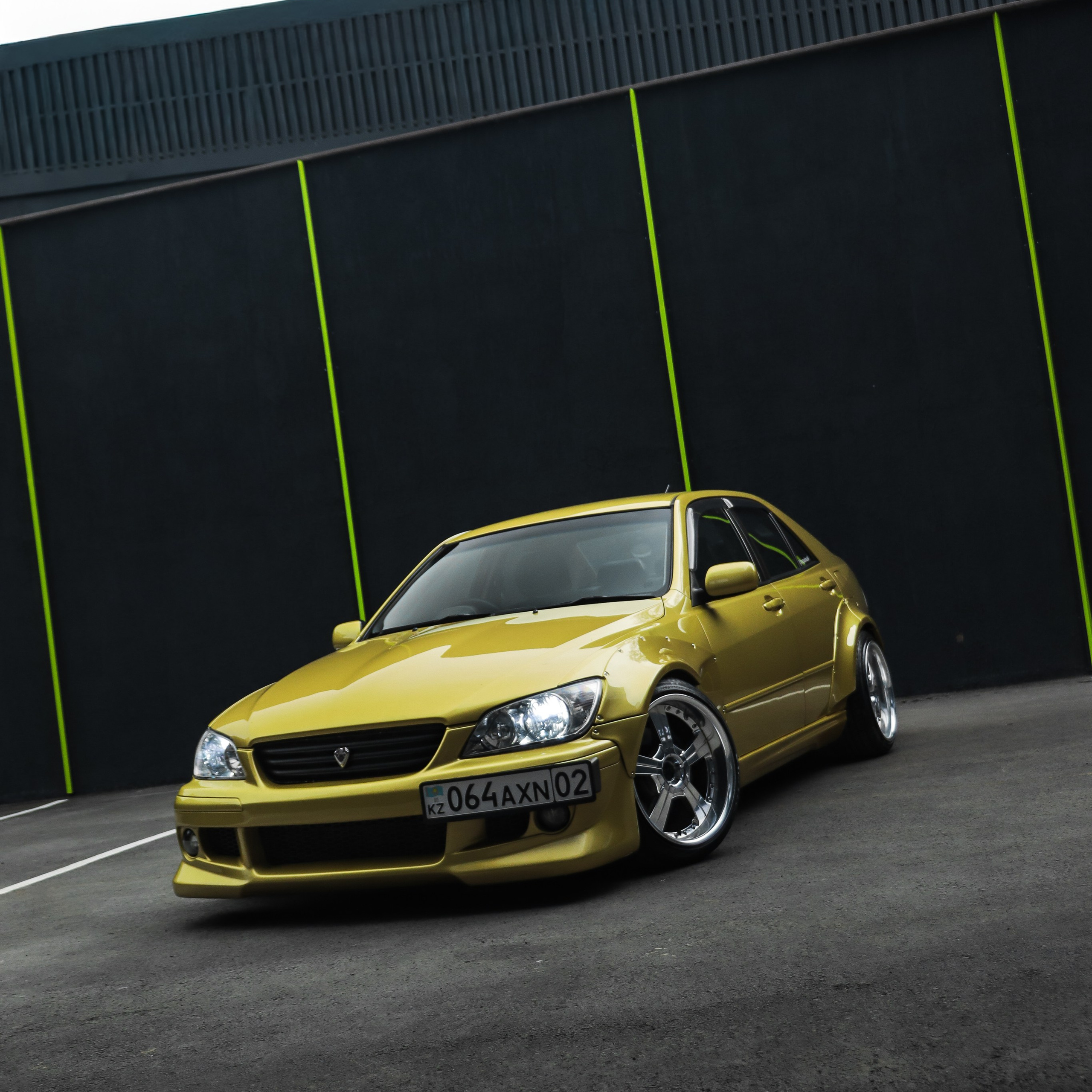 Автомобили