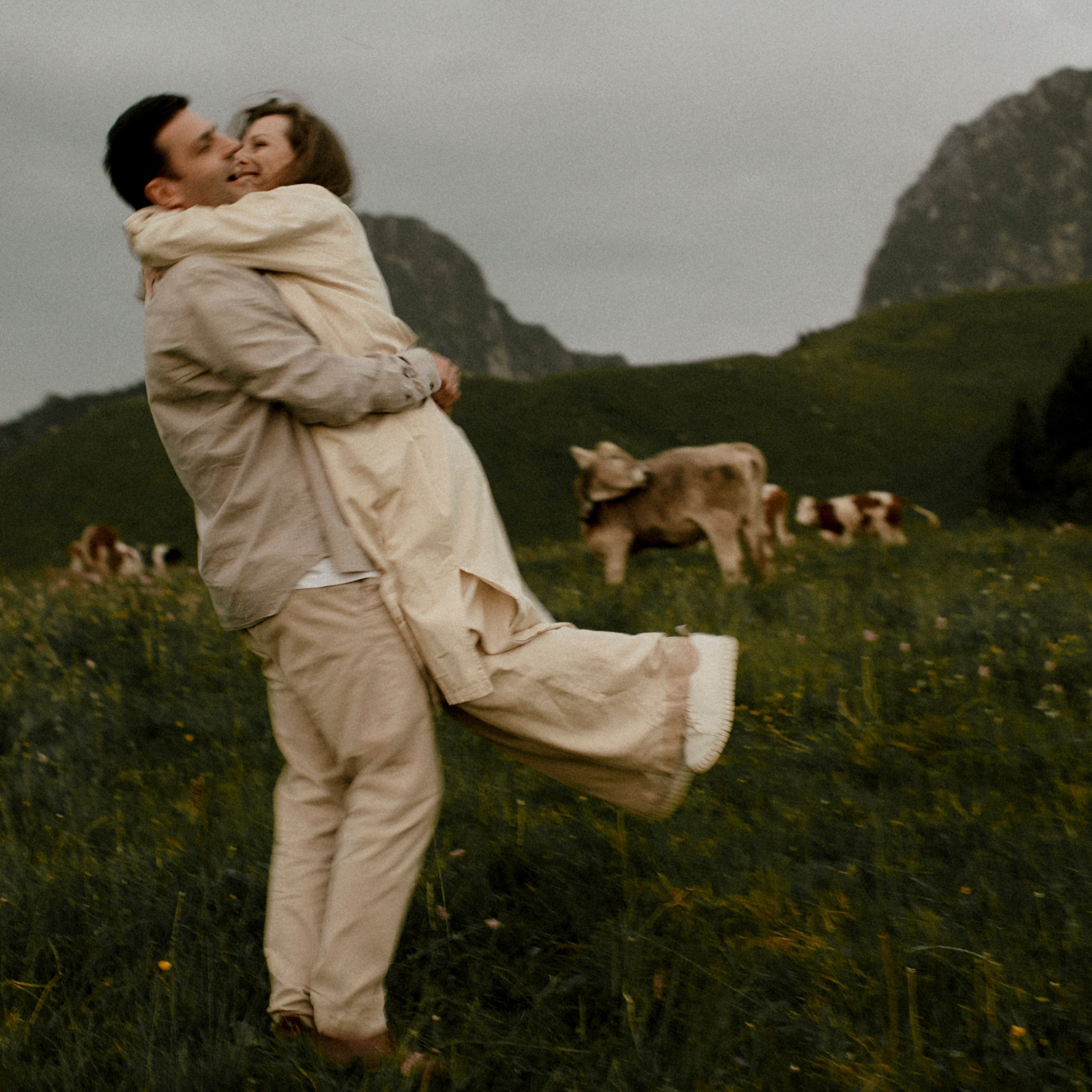 Reviews. Polina Sobol — family & documentary photographer in Bern. Outdoor & urban photo sessions for families, kids and couples