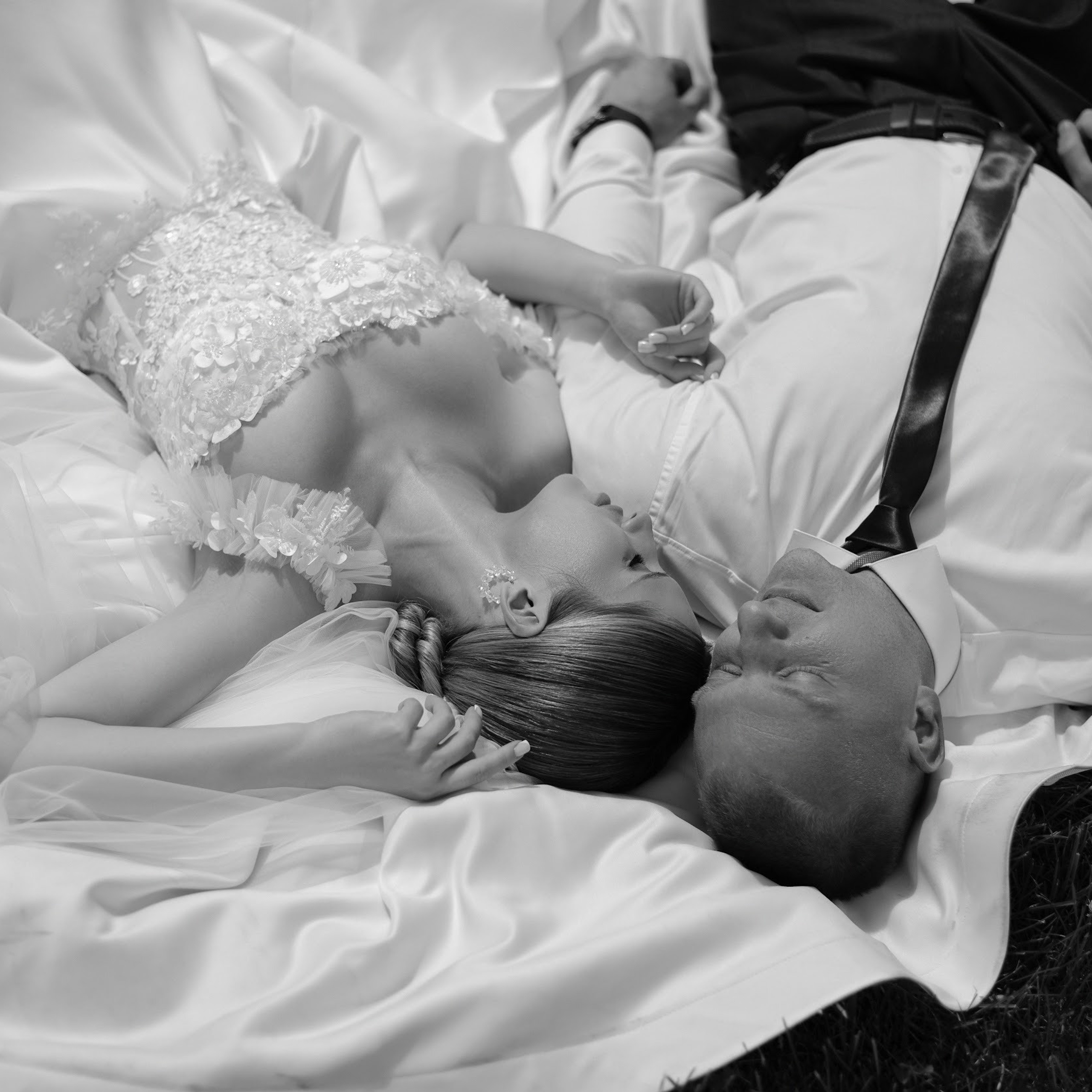 Отзывы о работе с видеографом Олегом Стариковым. Олег Piezo.Свадебная видеосъёмка в Екатеринбурге, Москве