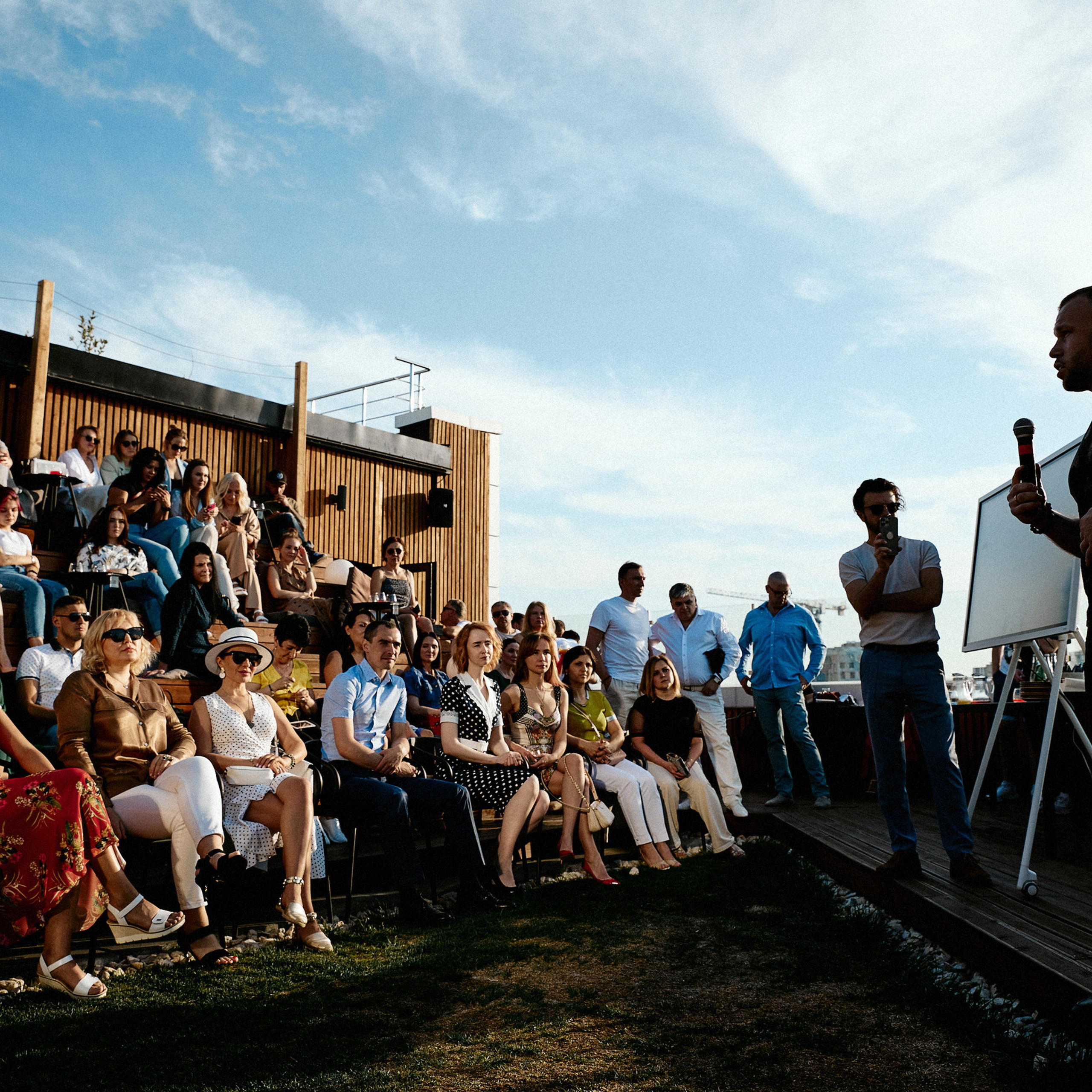 Отзывы клиентов о работе с Дмитрием Мазуркевичем – профессиональный фотограф Екатеринбург. Дмитрий Мазуркевич: Профессиональный Репортажный Фотограф