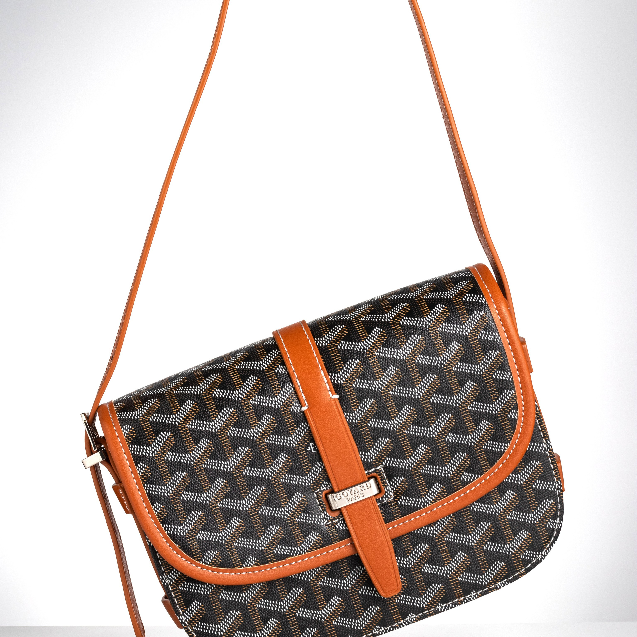 Съёмка сумок для карточек товаров на Вайлдберриз