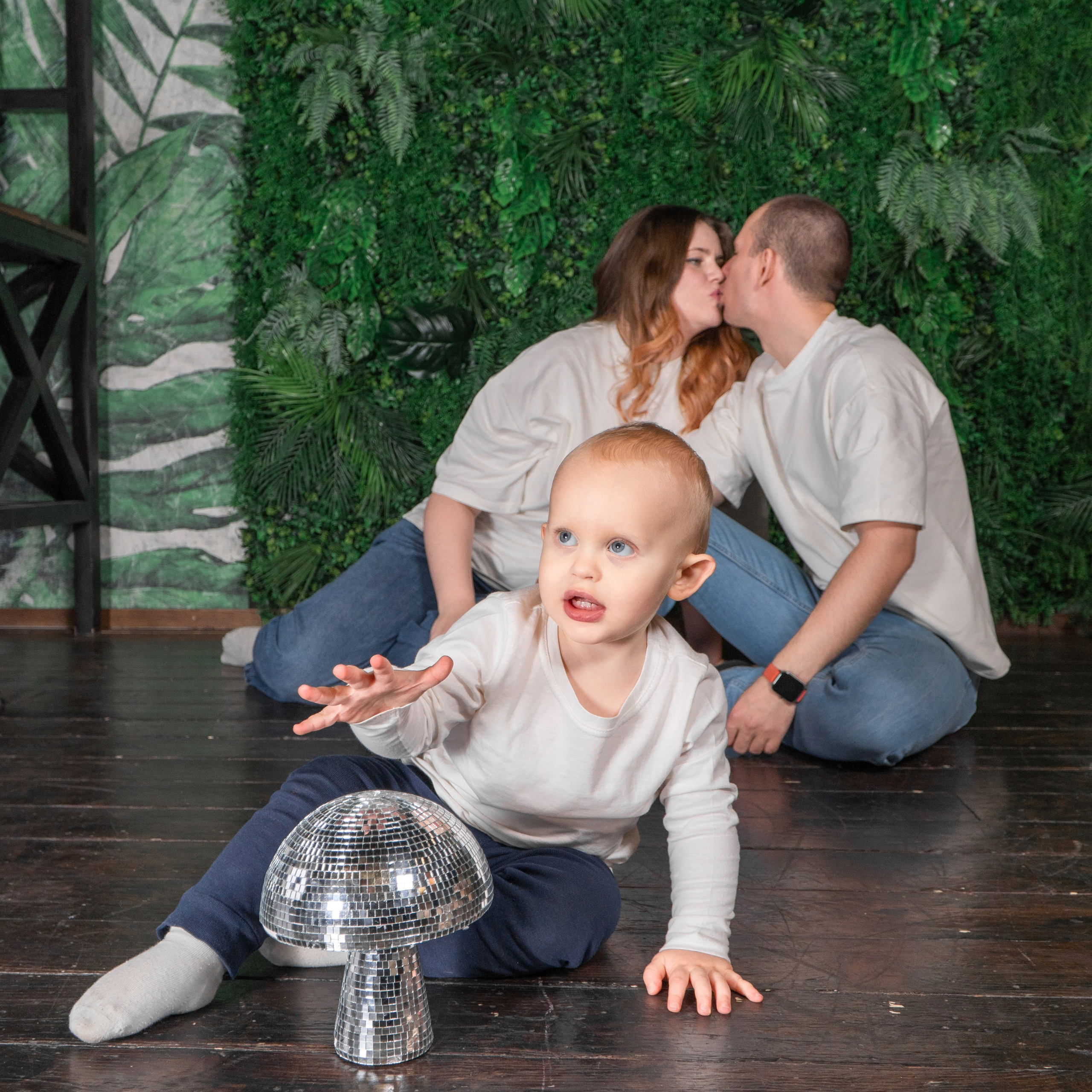 Семейная фотосессия в студии