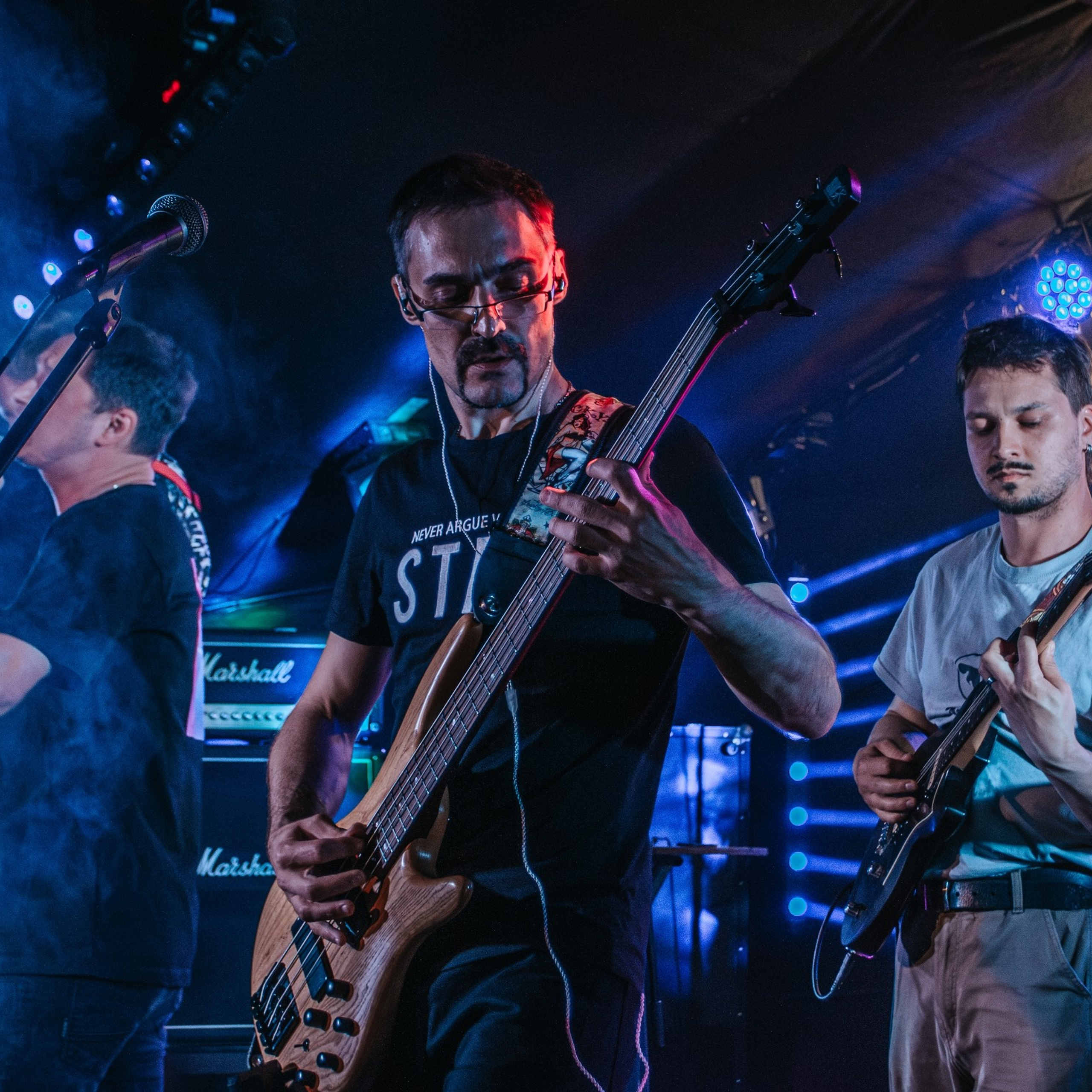 волны&ветер / ALIVE MUSIC SHOW в клубе ACTION, 2024