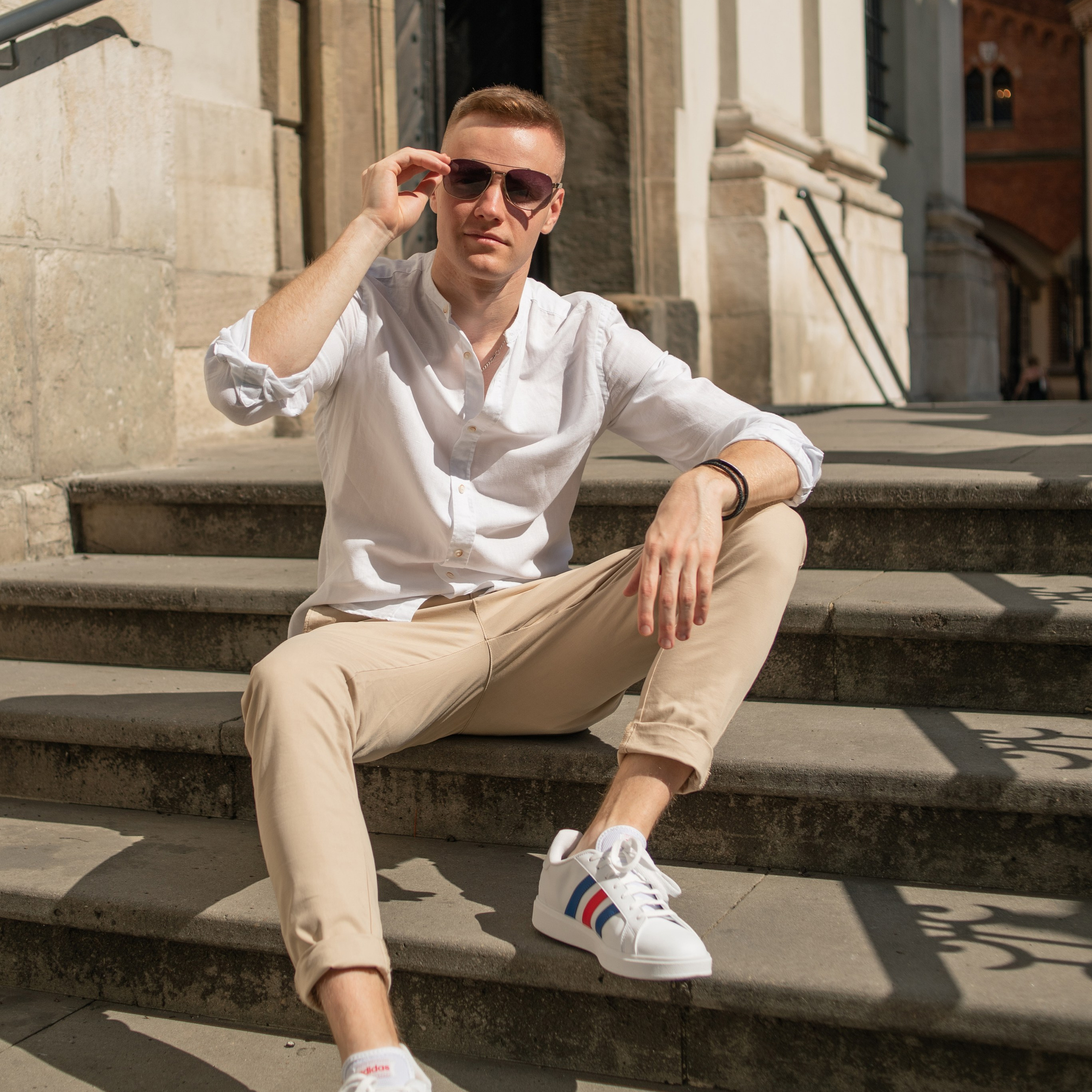 Portret męski w mediach społecznościowych