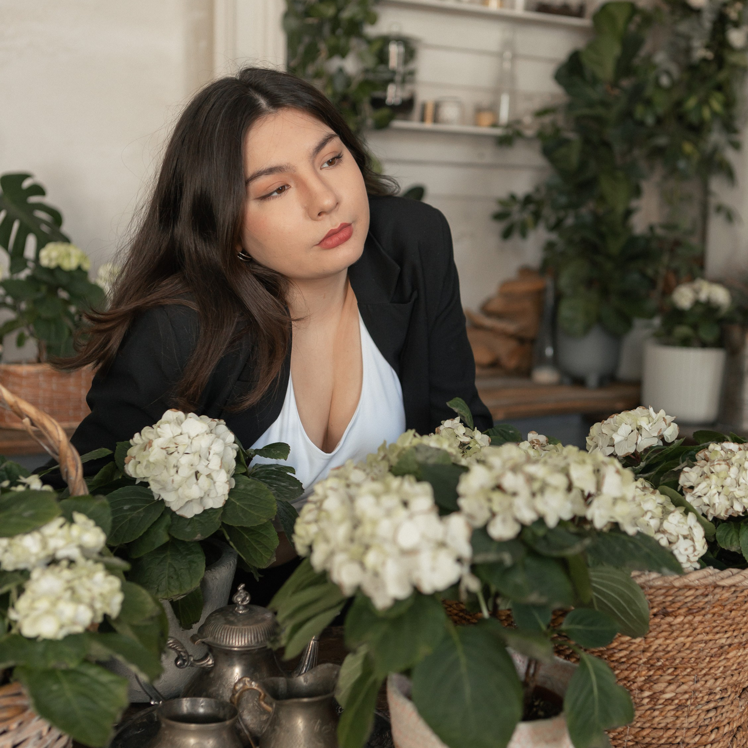 В студии с цветами. Фотограф в Тюмени Вера Ильинова