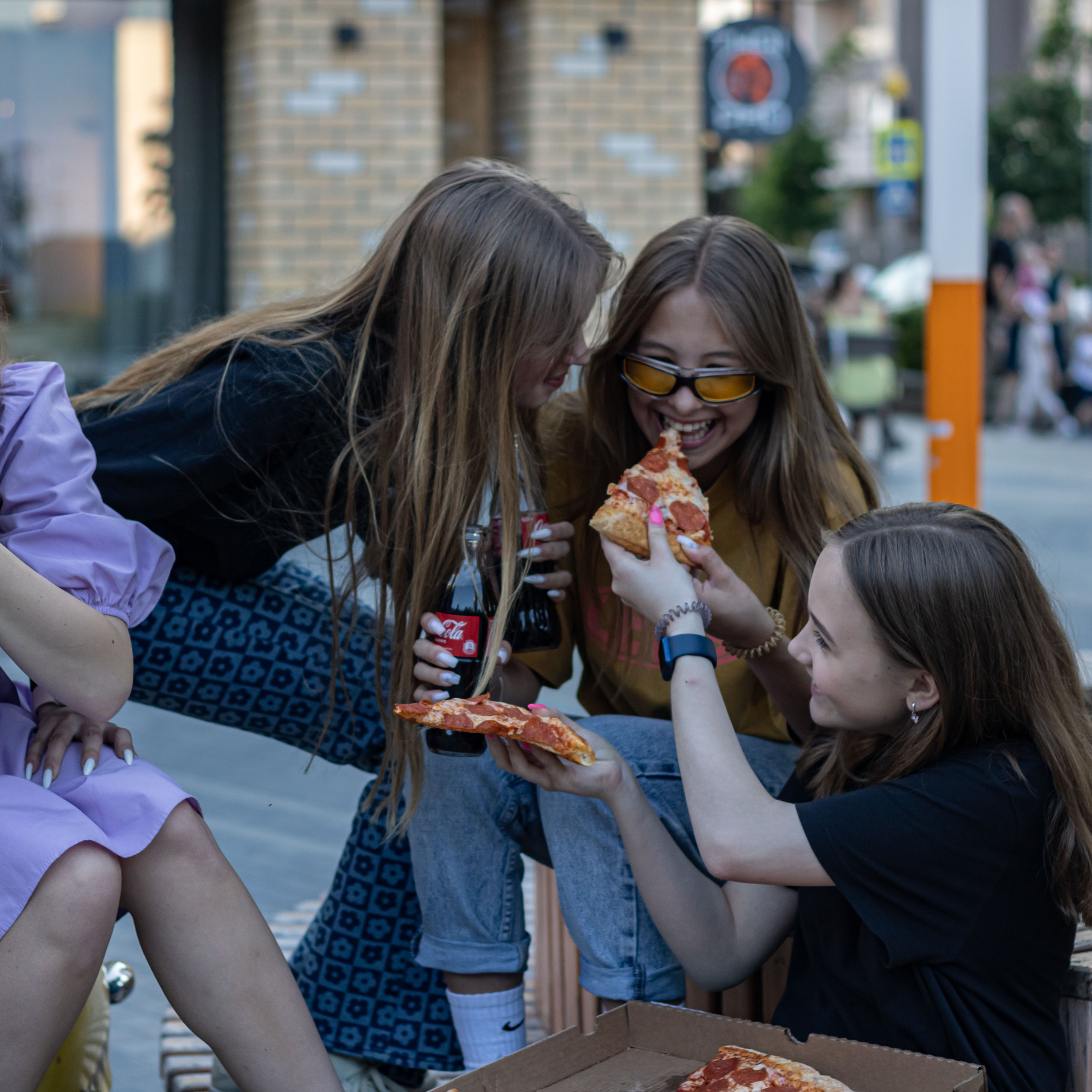 Прогулка подружек. Фотограф в Тюмени Вера Ильинова