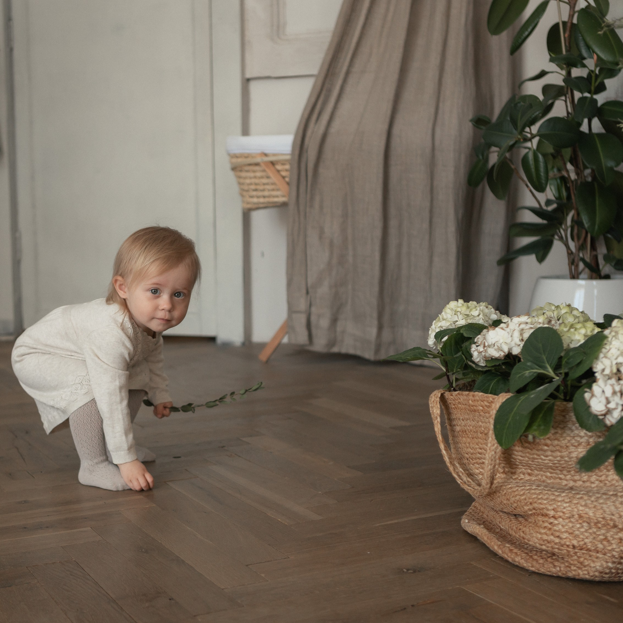 В студии с цветами. Фотограф в Тюмени Вера Ильинова