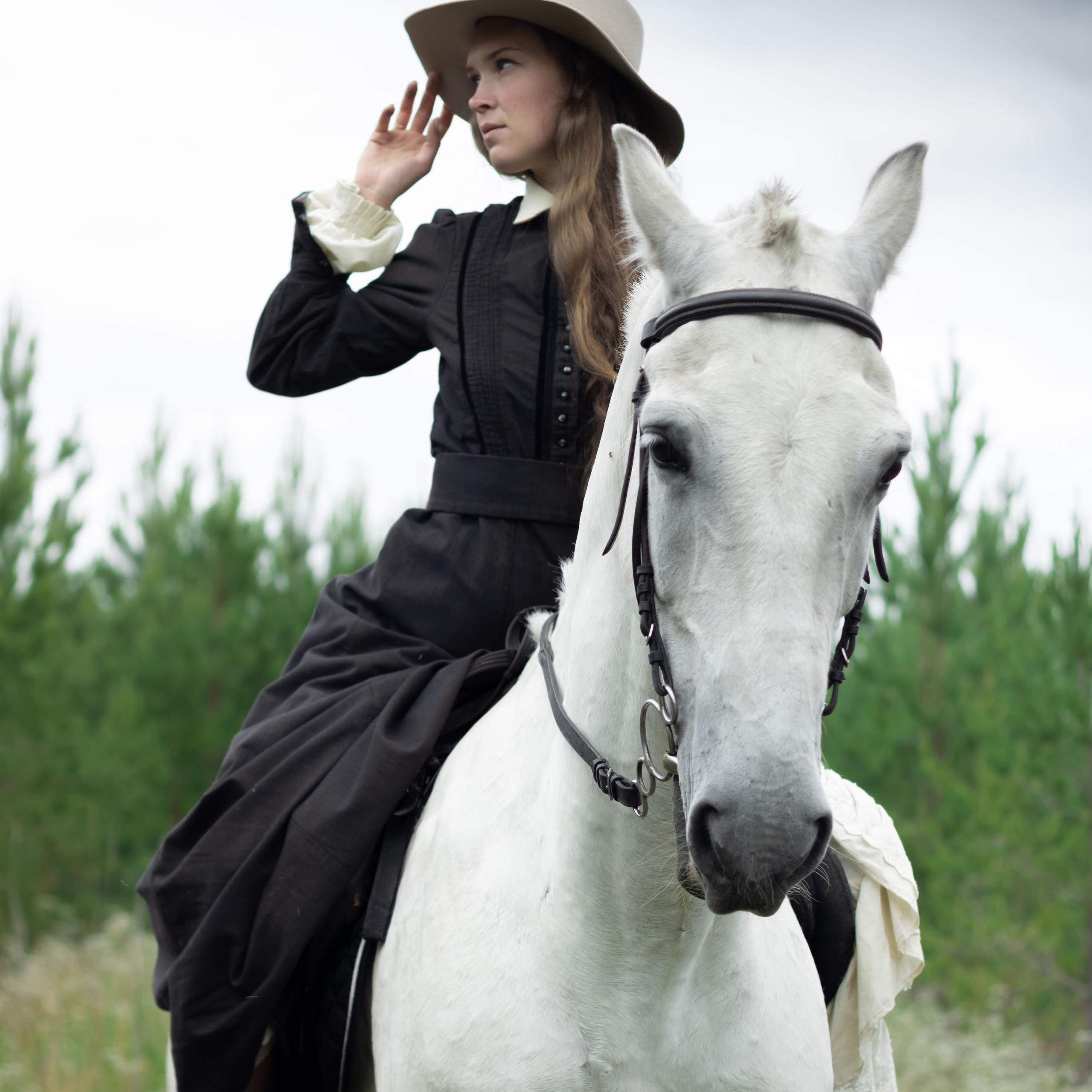 Прогулка на лошади. Фотограф в Тюмени Вера Ильинова