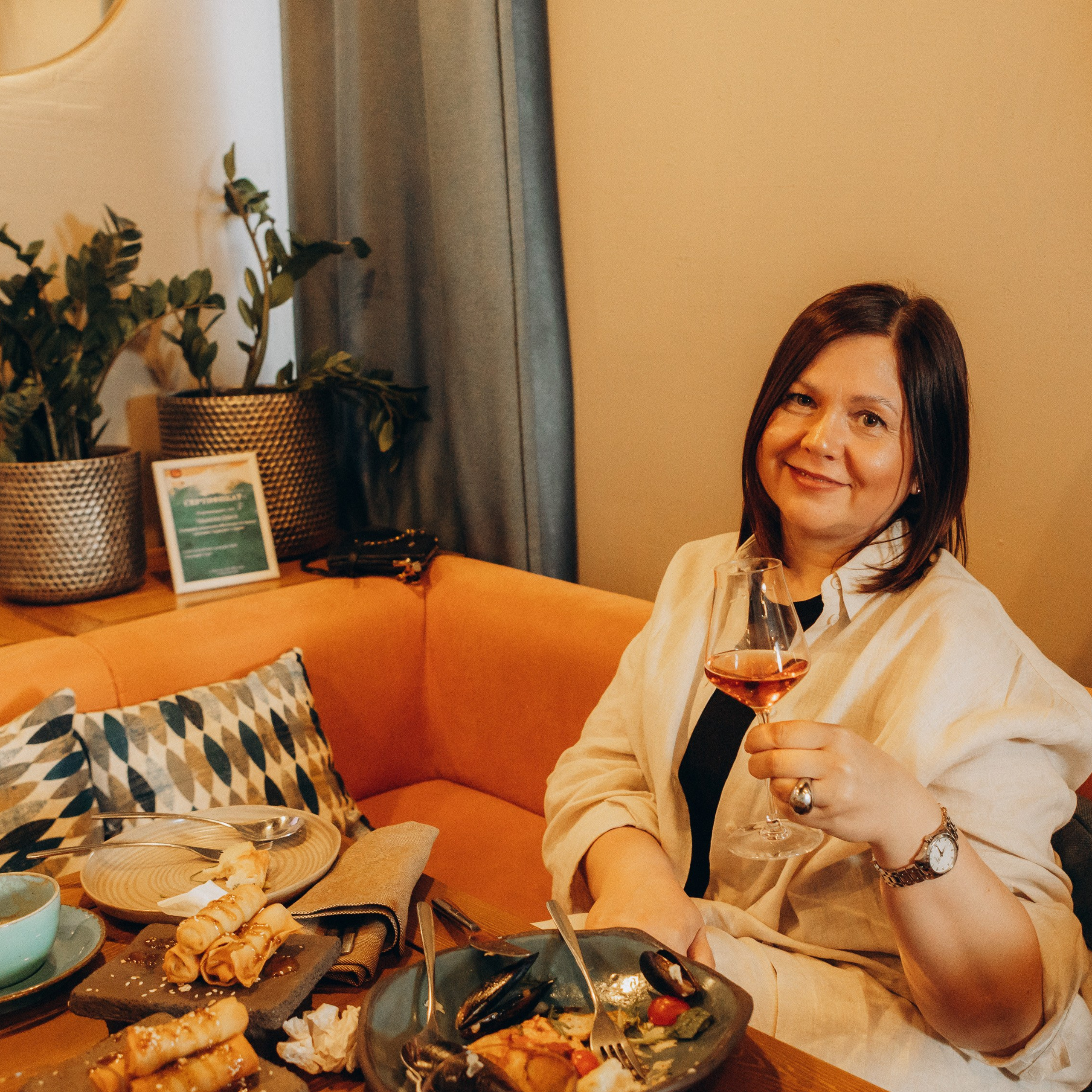 Репортажная, выпускной в турагенстве. Фотограф в Тюмени Вера Ильинова