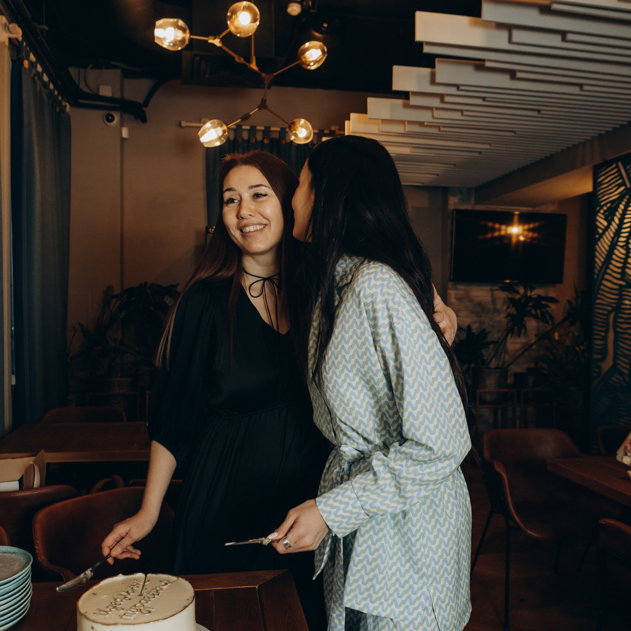 Репортажная, выпускной в турагенстве. Фотограф в Тюмени Вера Ильинова