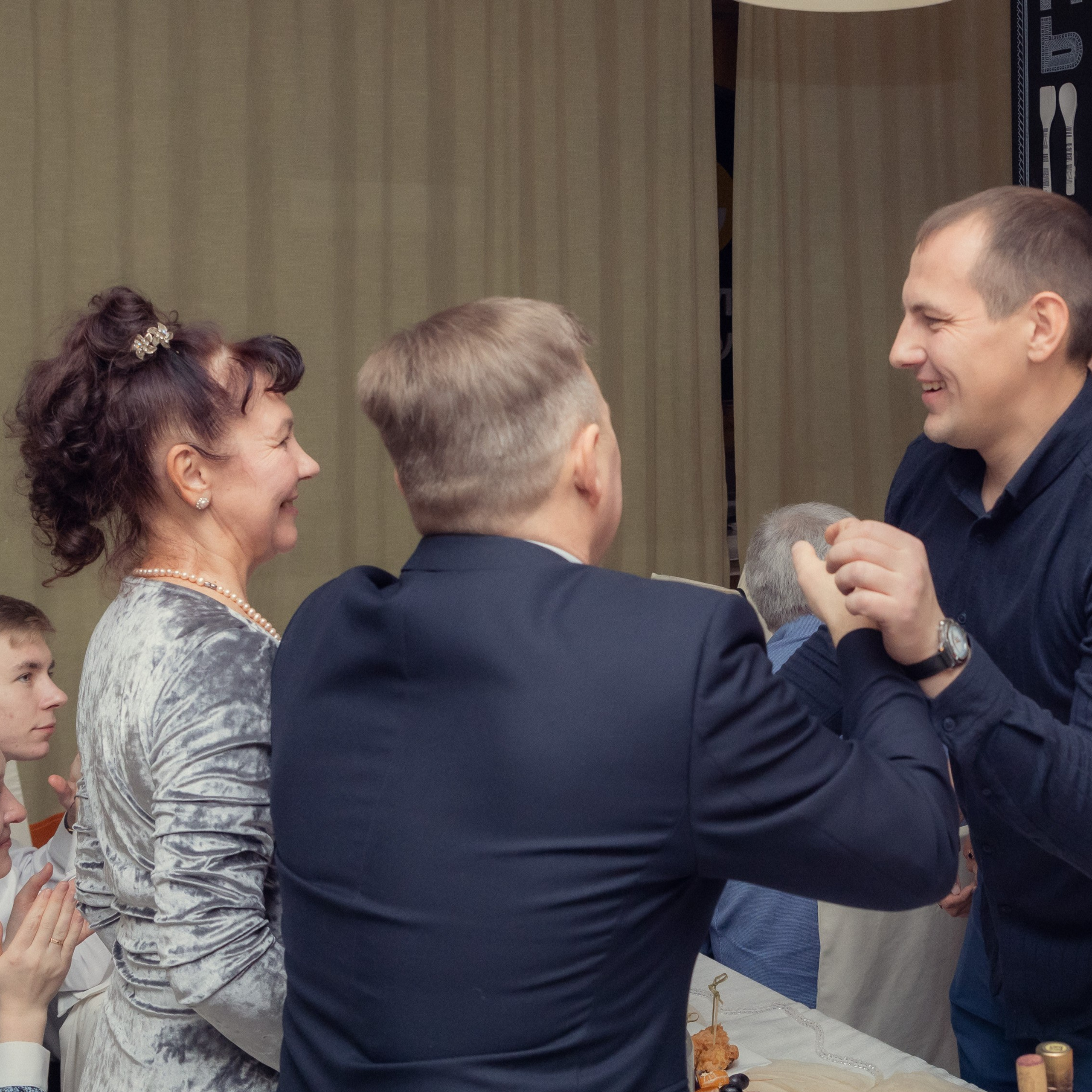 Репортажная, жемчужная свадьба. Фотограф в Тюмени Вера Ильинова