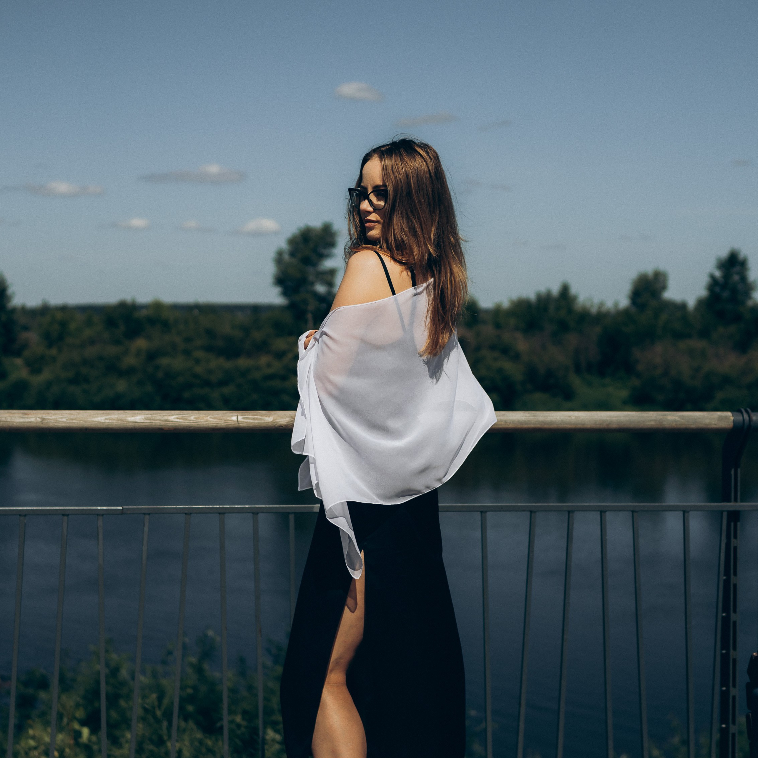 Прогулка в городе в солнечный день. Фотограф в Тюмени Вера Ильинова