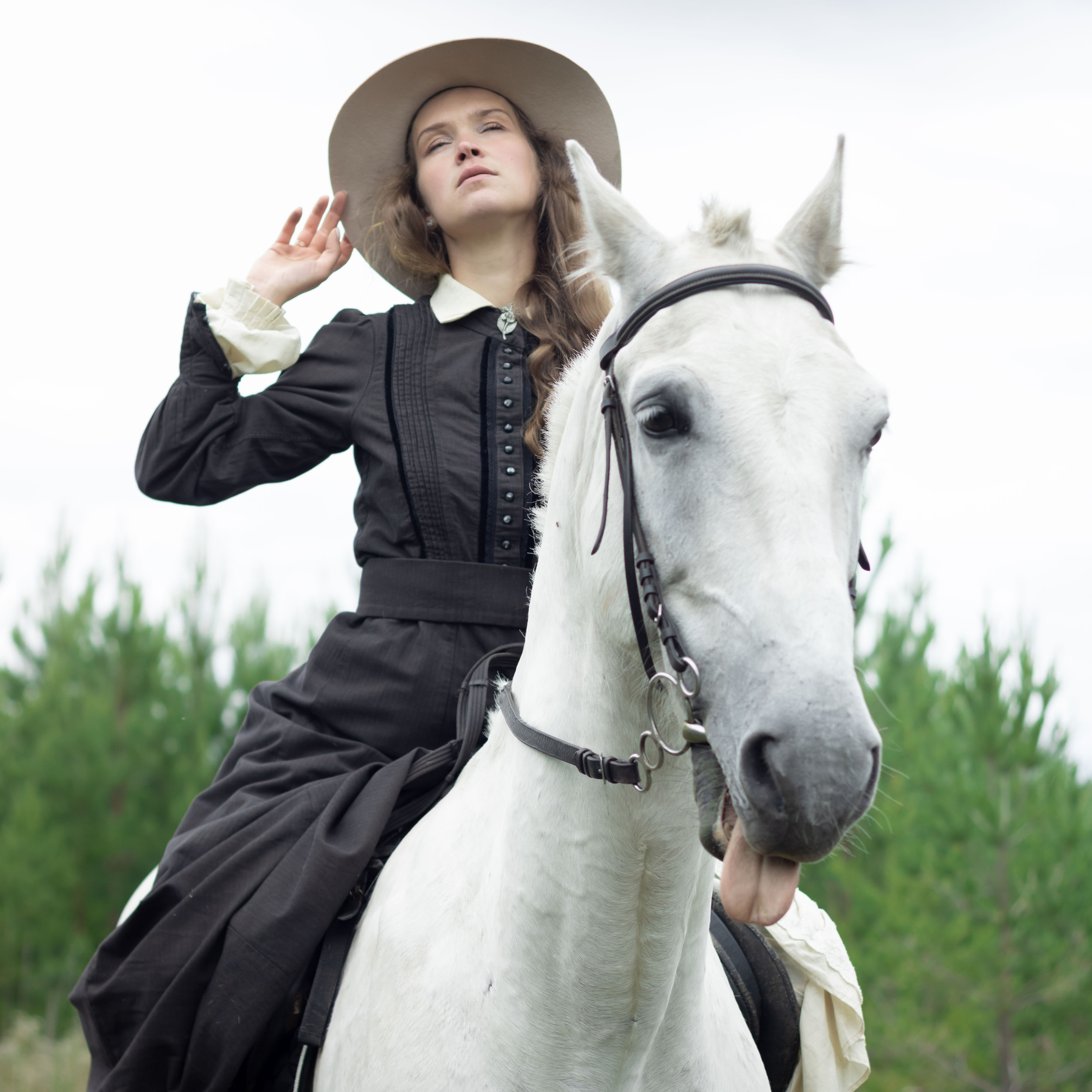 Прогулка на лошади. Фотограф в Тюмени Вера Ильинова