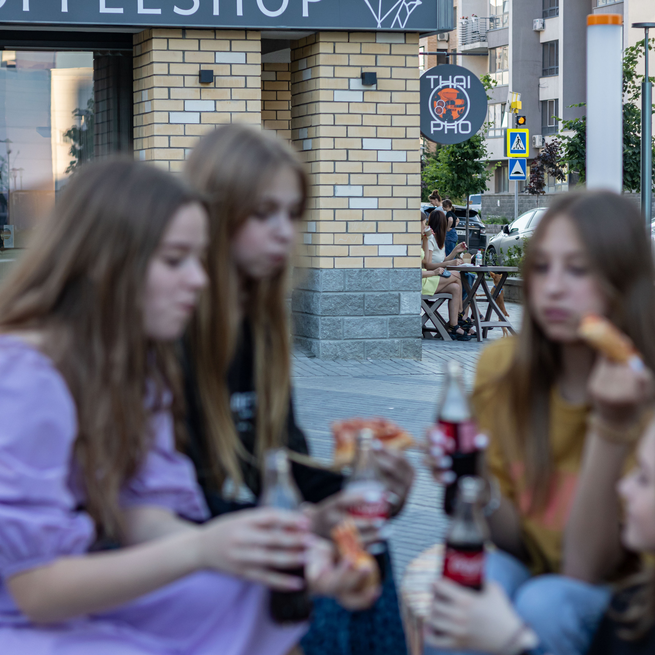 Прогулка подружек. Фотограф в Тюмени Вера Ильинова
