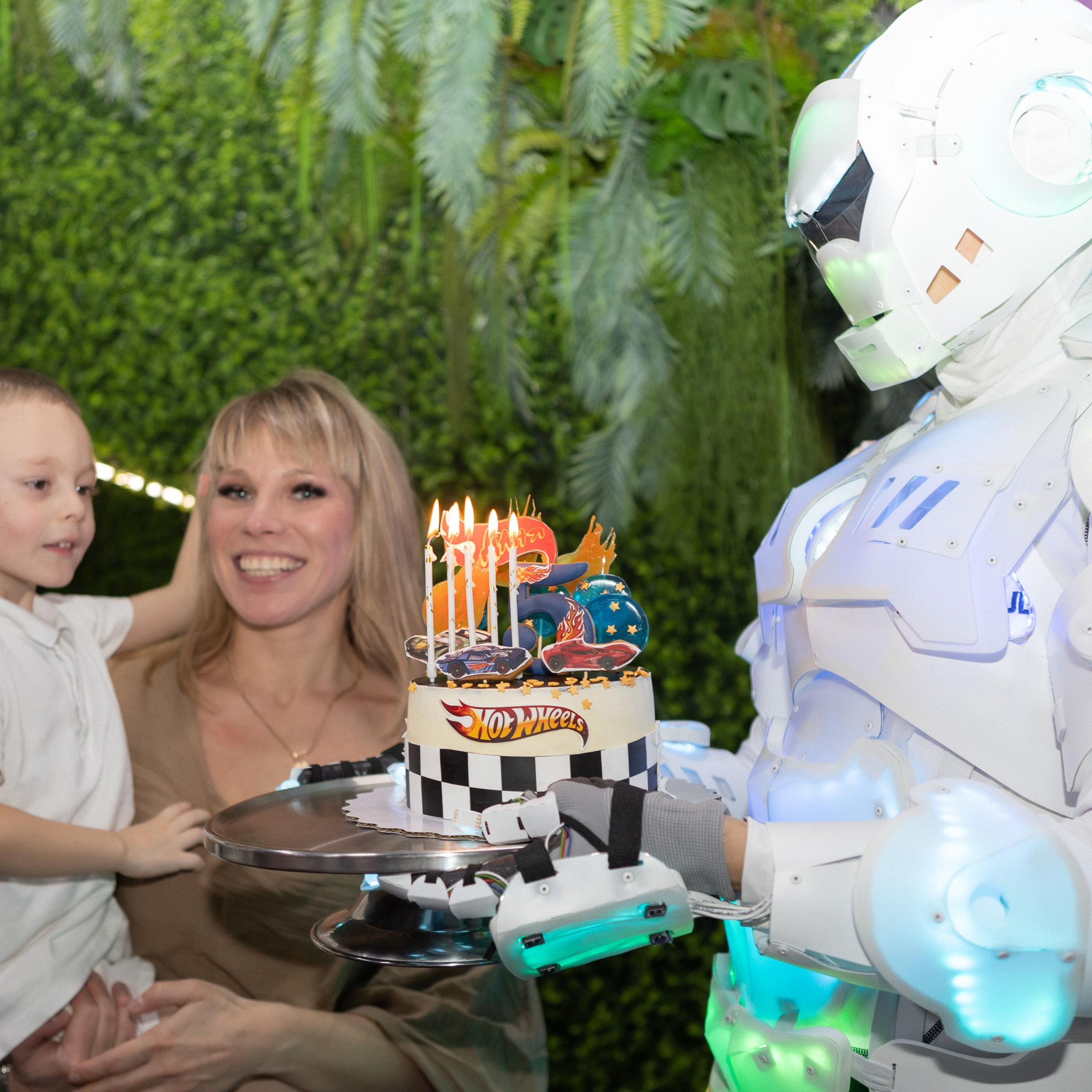 Репортажная детская, день рождения. Фотограф в Тюмени Вера Ильинова