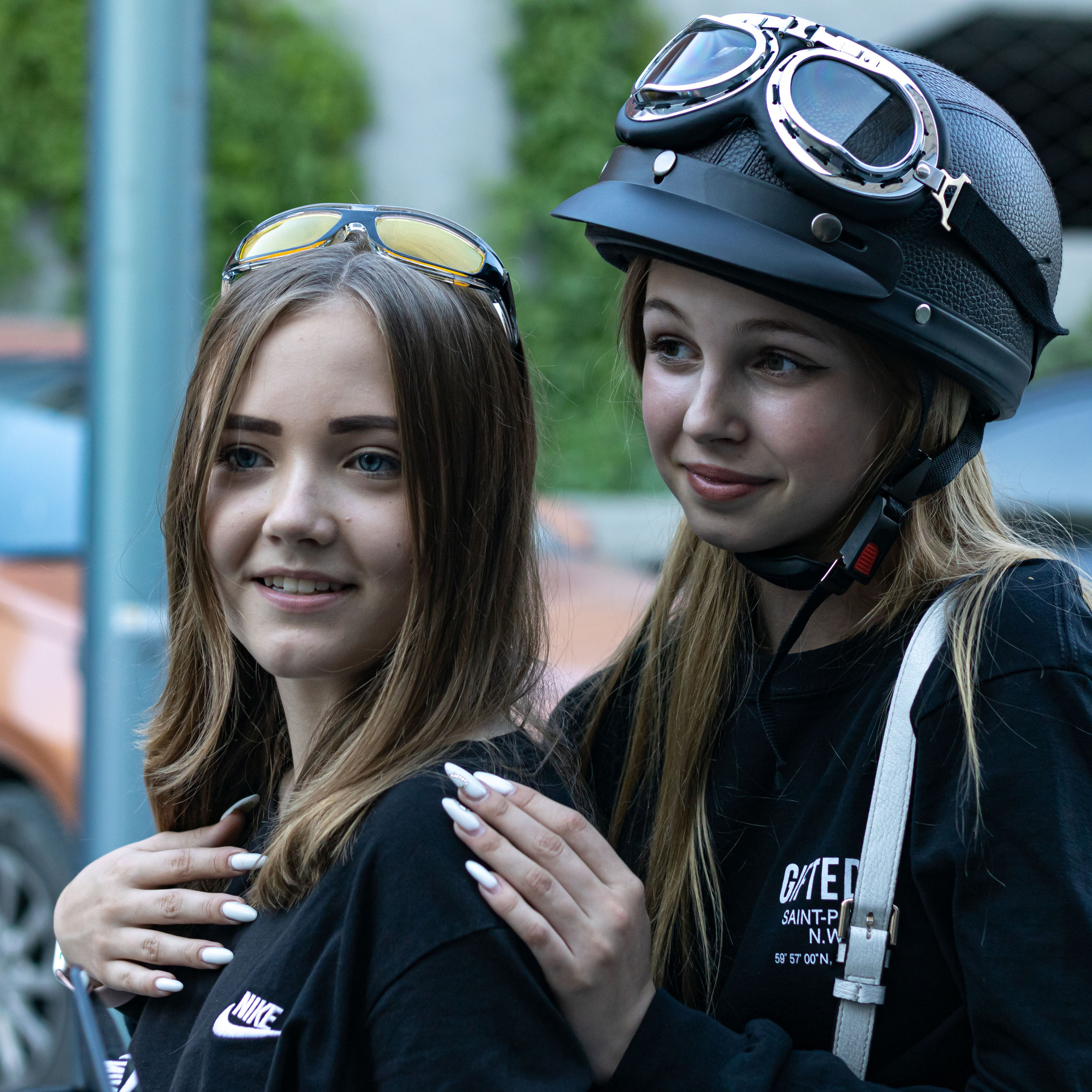 Прогулка подружек. Фотограф в Тюмени Вера Ильинова