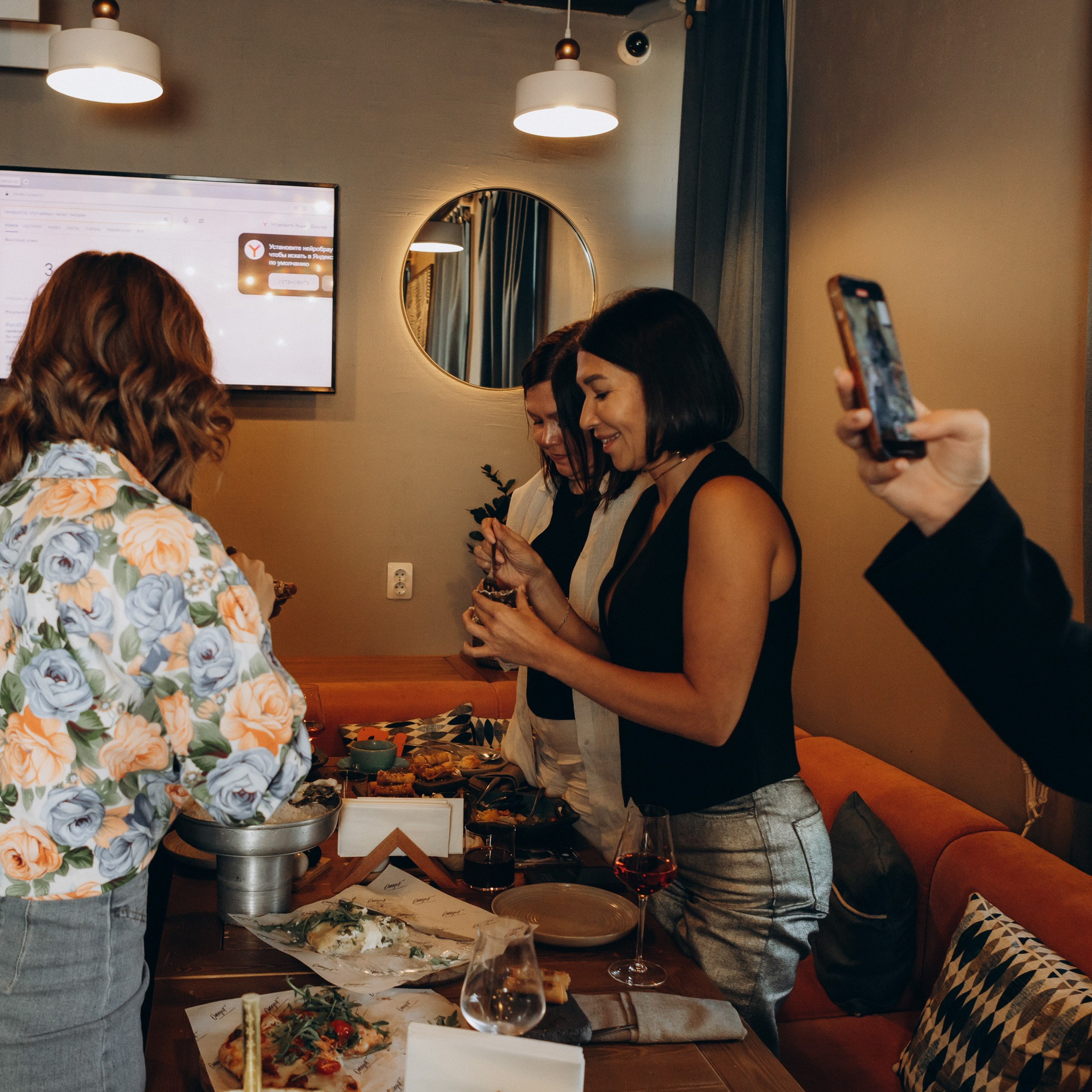 Репортажная, выпускной в турагенстве. Фотограф в Тюмени Вера Ильинова