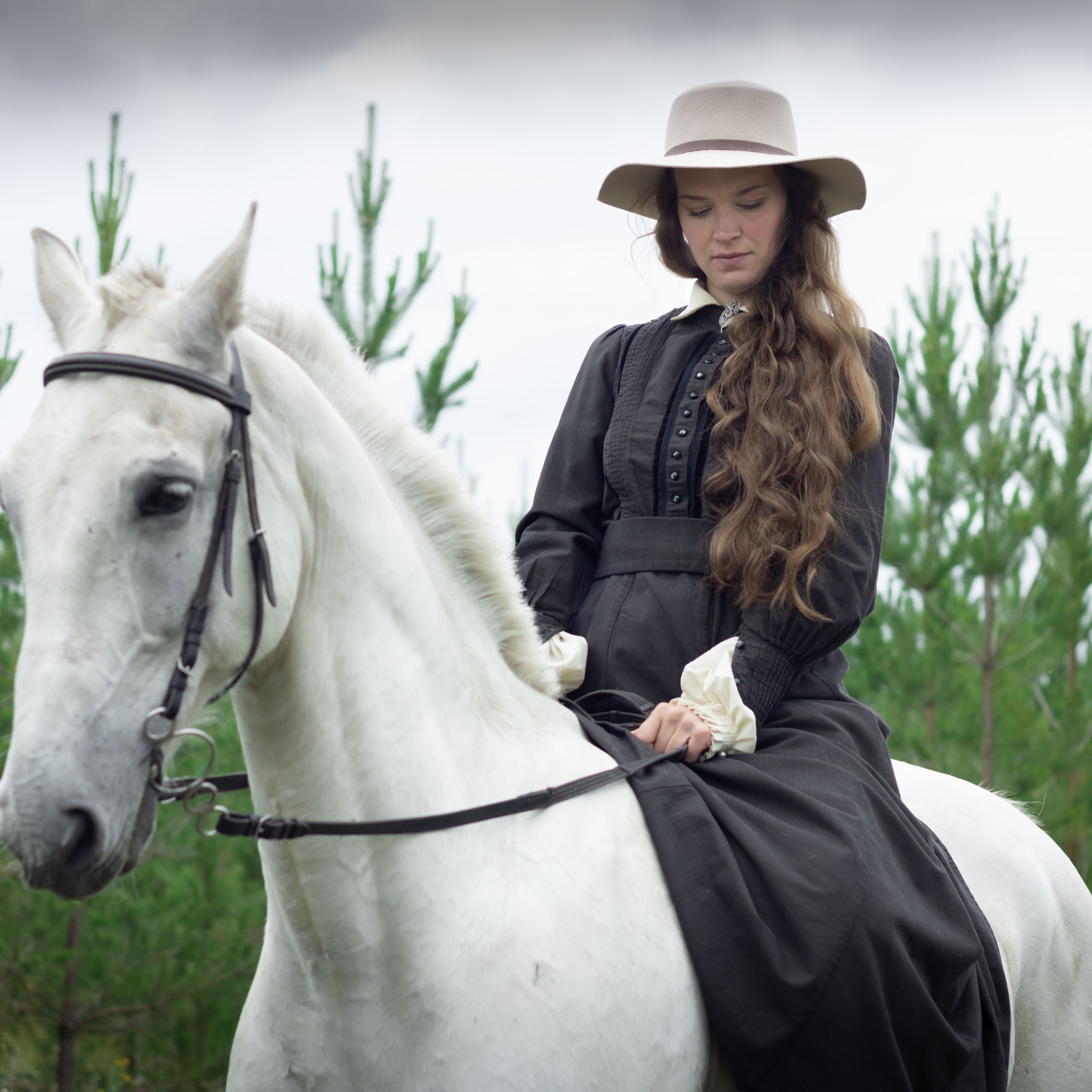 Прогулка на лошади. Фотограф в Тюмени Вера Ильинова