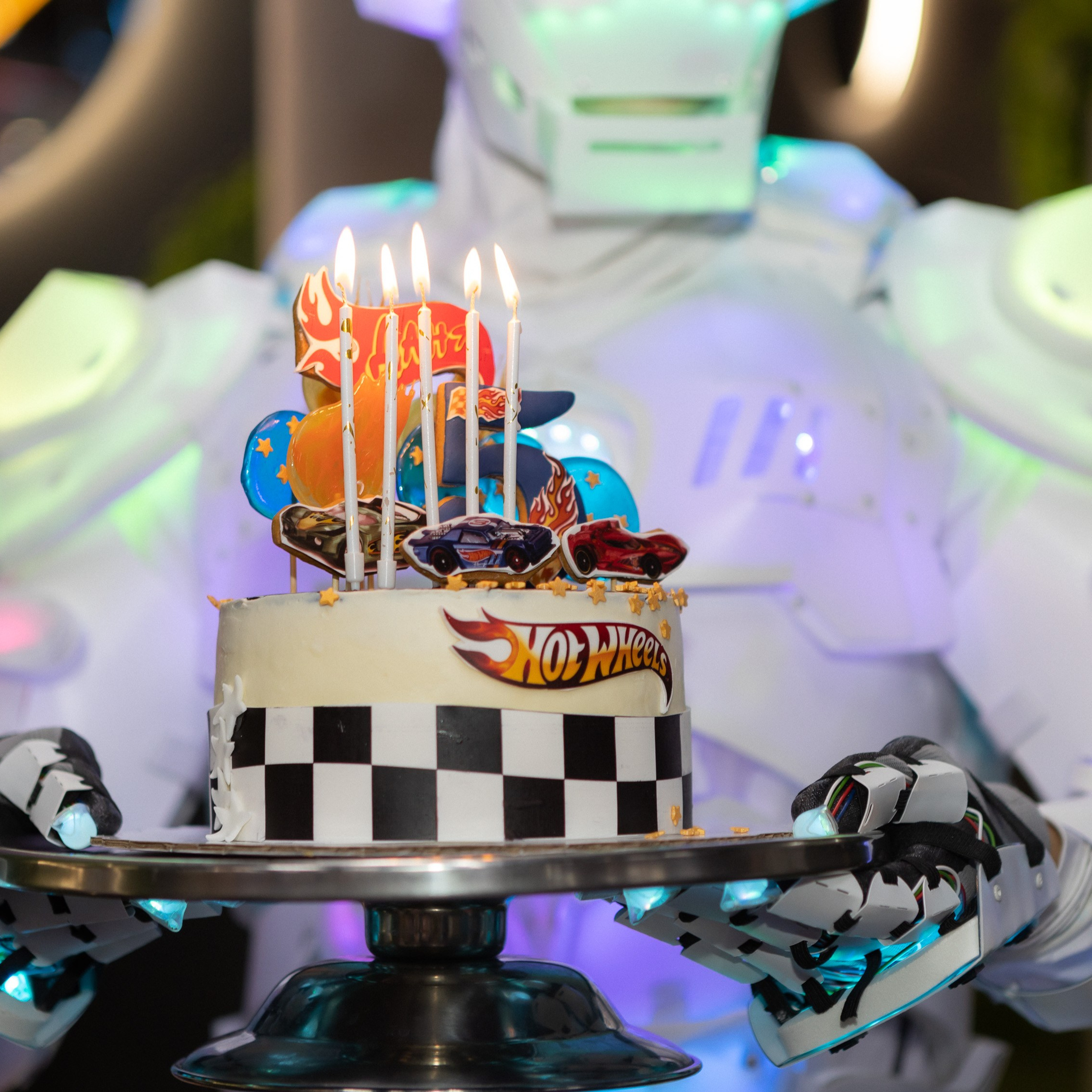 Репортажная детская, день рождения. Фотограф в Тюмени Вера Ильинова