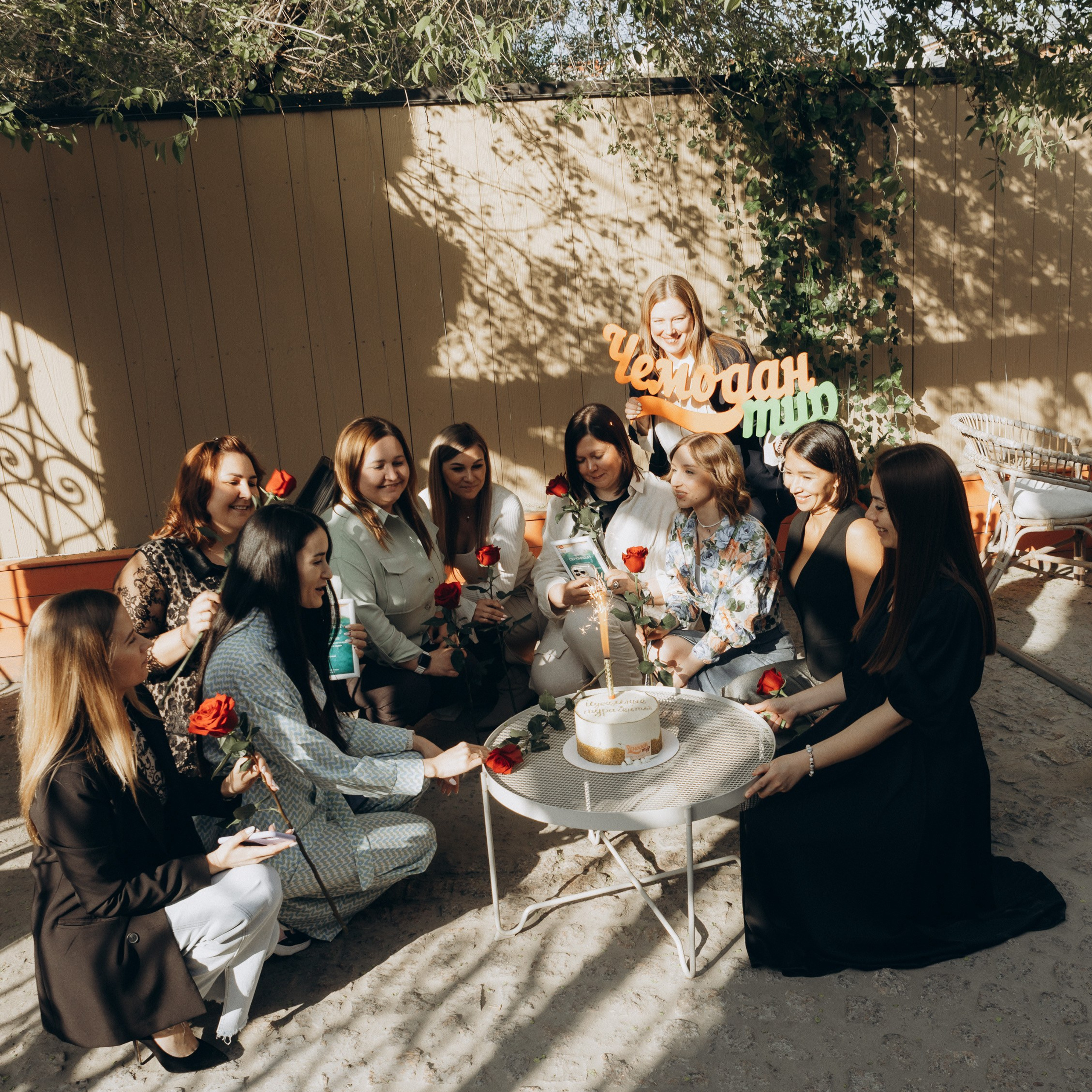 Репортажная, выпускной в турагенстве. Фотограф в Тюмени Вера Ильинова