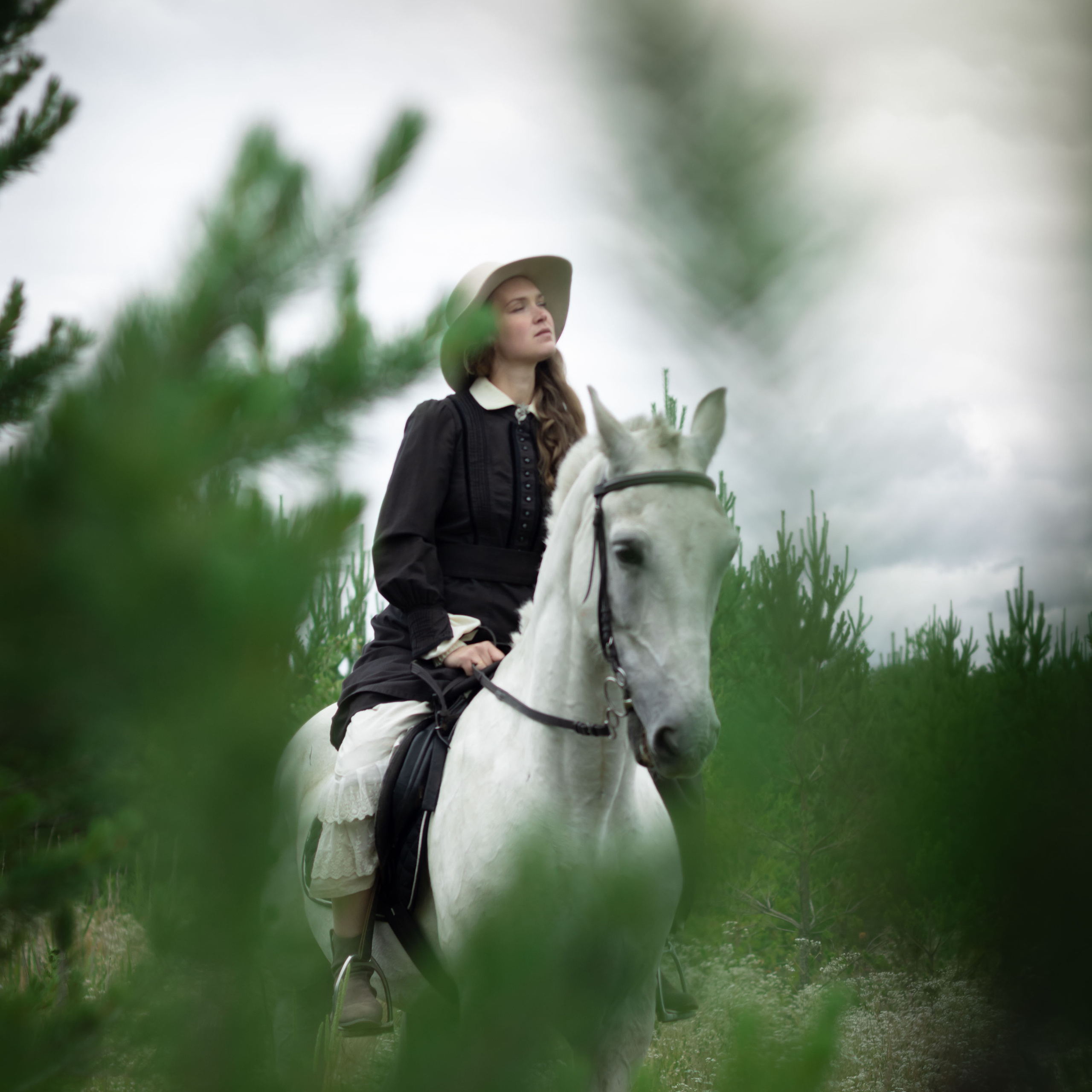 Прогулка на лошади. Фотограф в Тюмени Вера Ильинова
