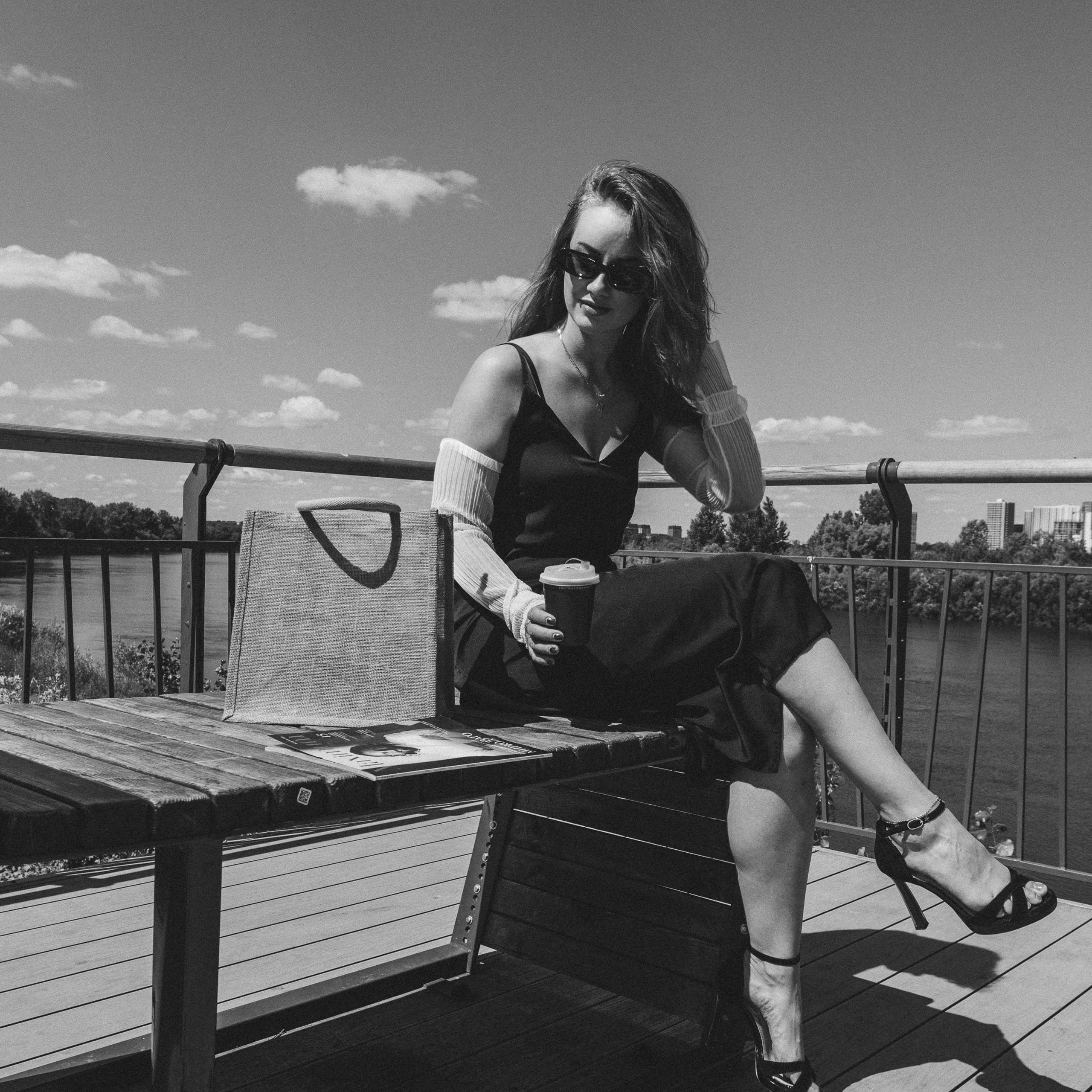 Прогулка в городе в солнечный день. Фотограф в Тюмени Вера Ильинова