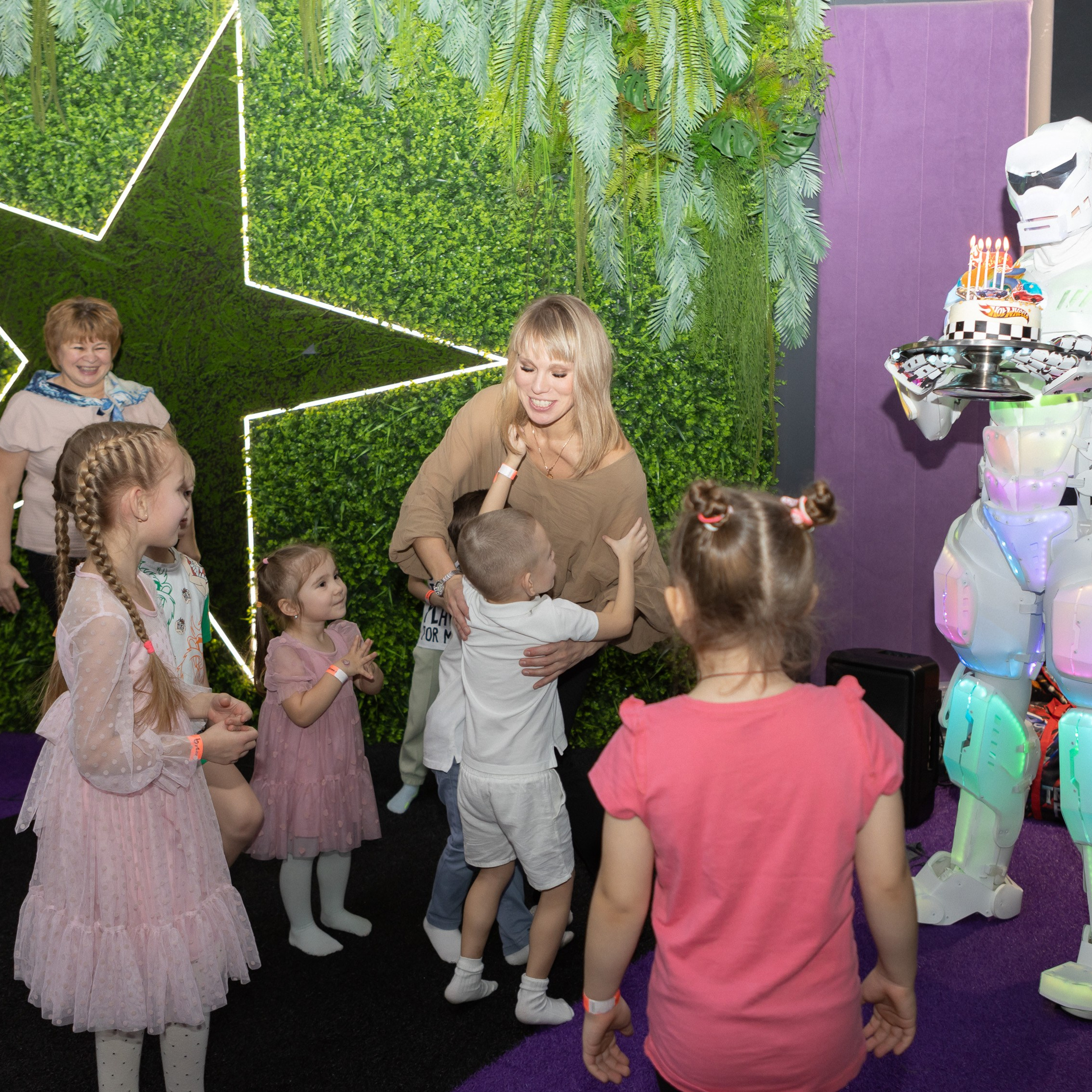 Репортажная детская, день рождения. Фотограф в Тюмени Вера Ильинова