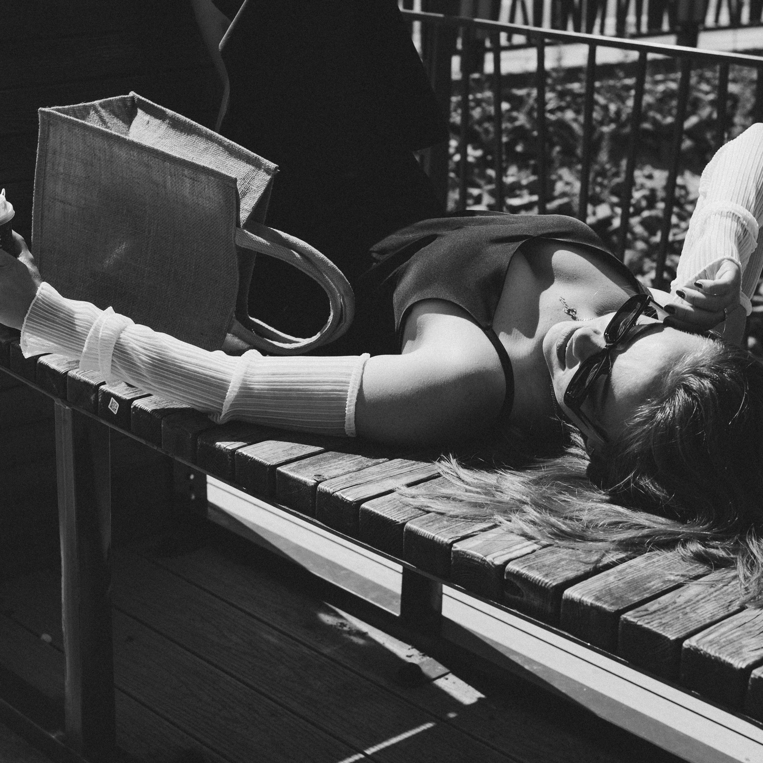 Прогулка в городе в солнечный день. Фотограф в Тюмени Вера Ильинова