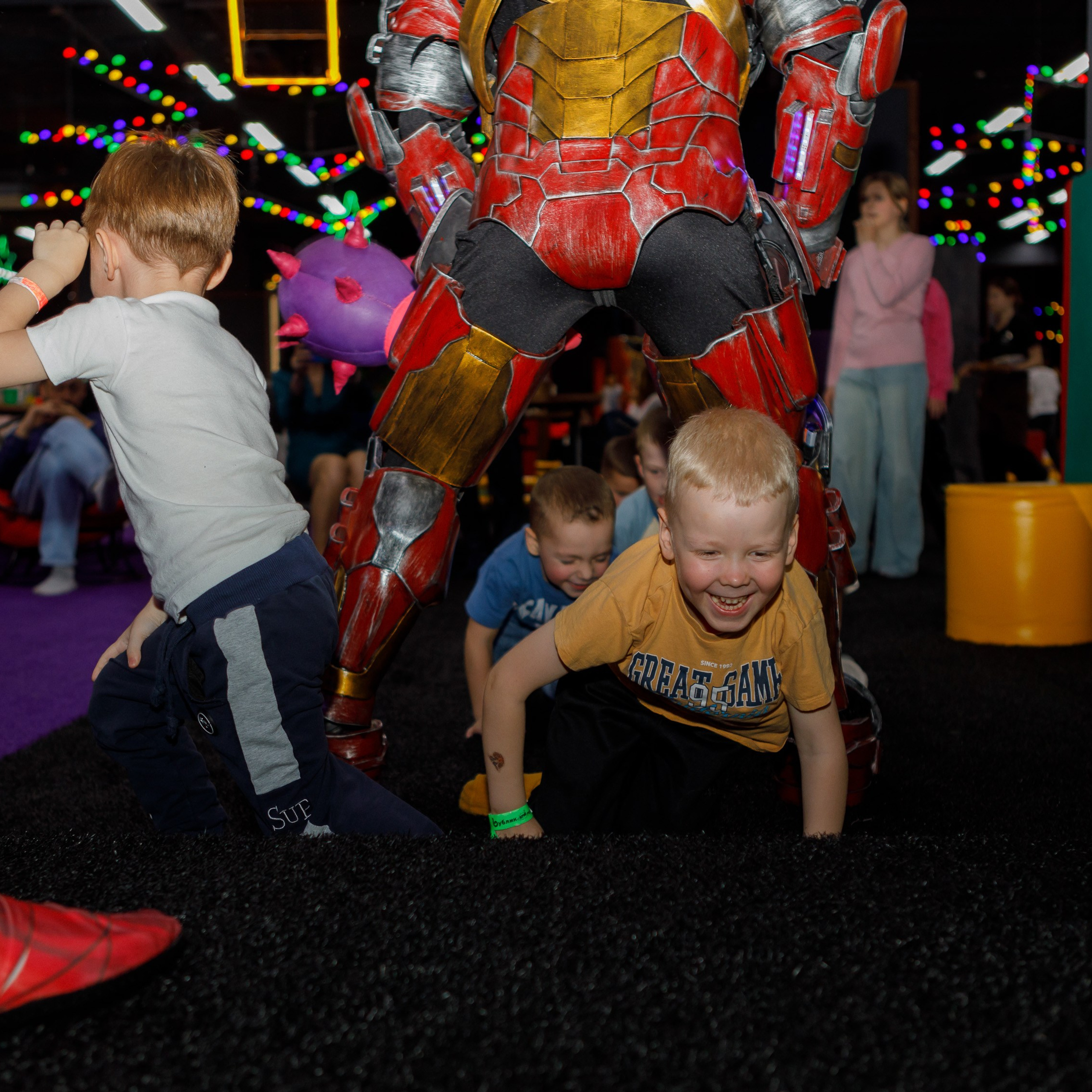 Репортажная детская, день рождения. Фотограф в Тюмени Вера Ильинова