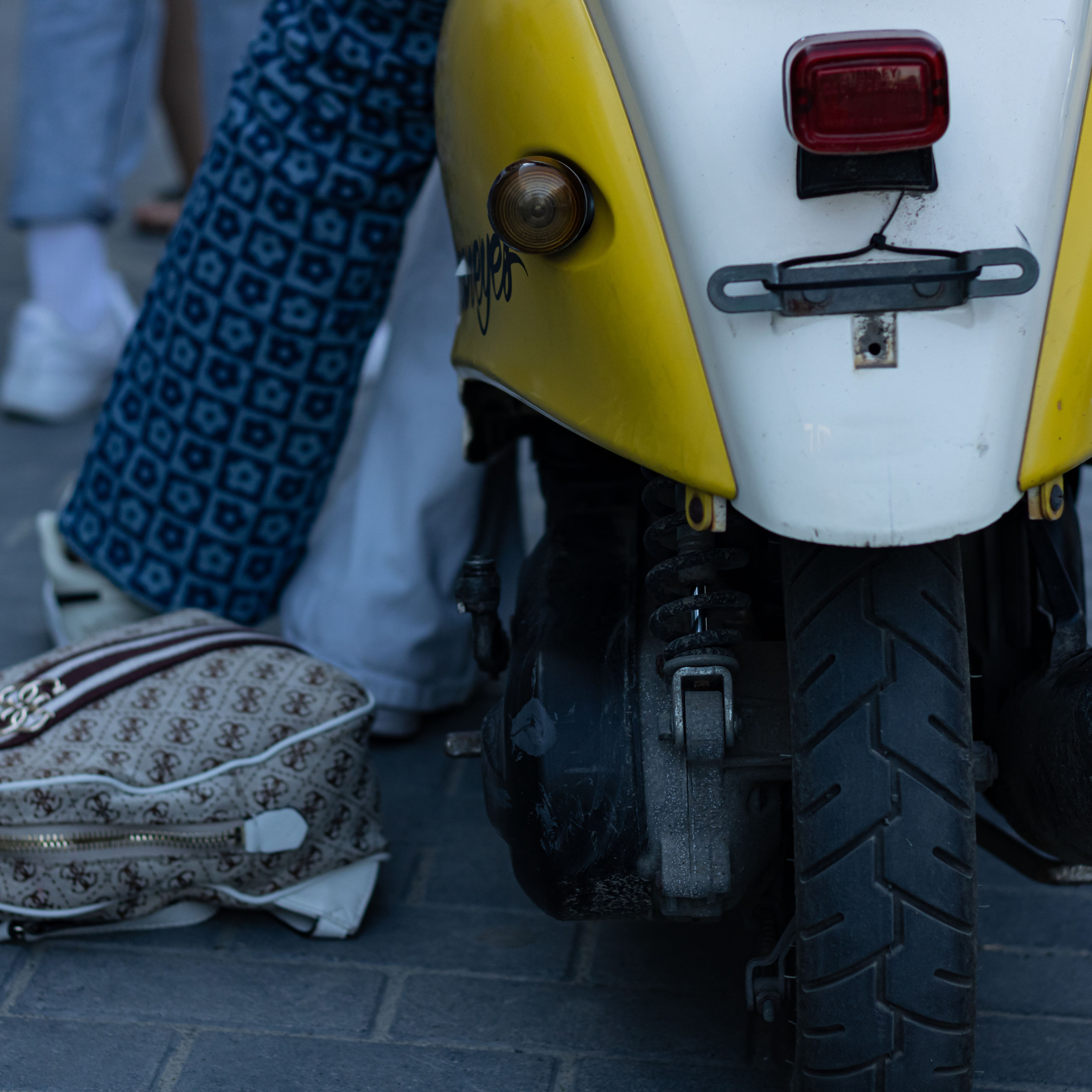 Прогулка подружек. Фотограф в Тюмени Вера Ильинова