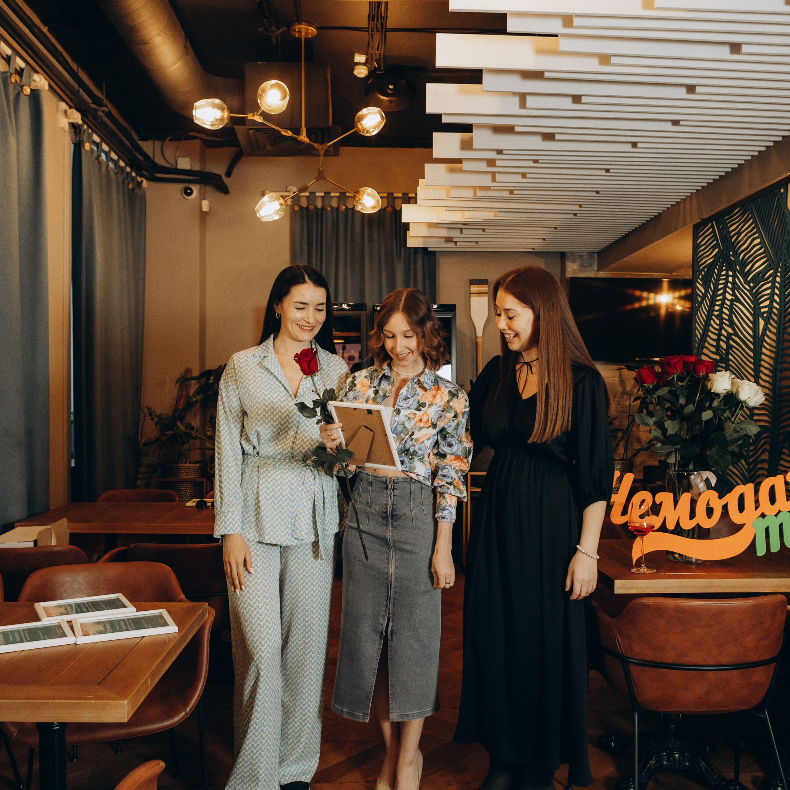 Репортажная, выпускной в турагенстве. Фотограф в Тюмени Вера Ильинова