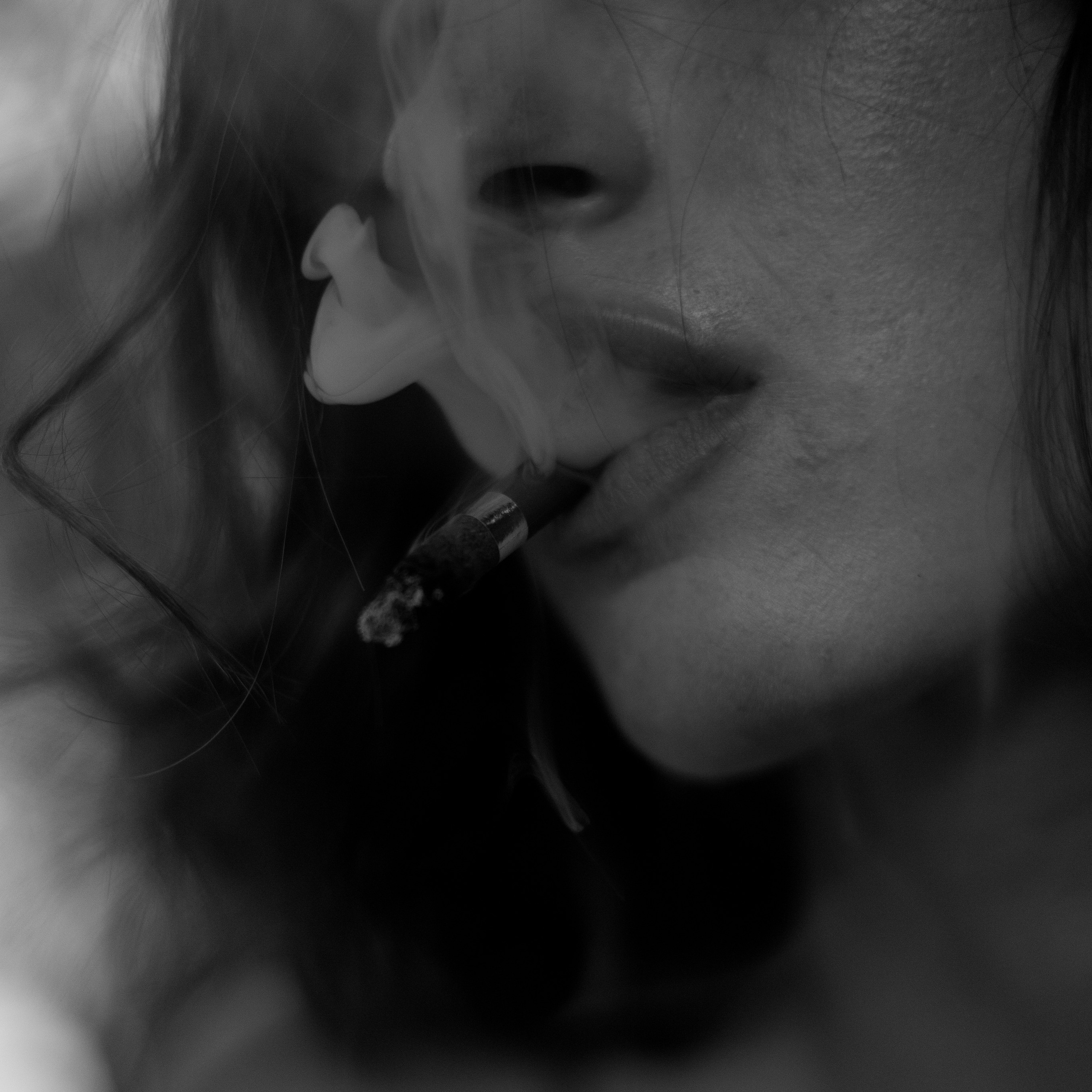 Дарья черно белый портрет