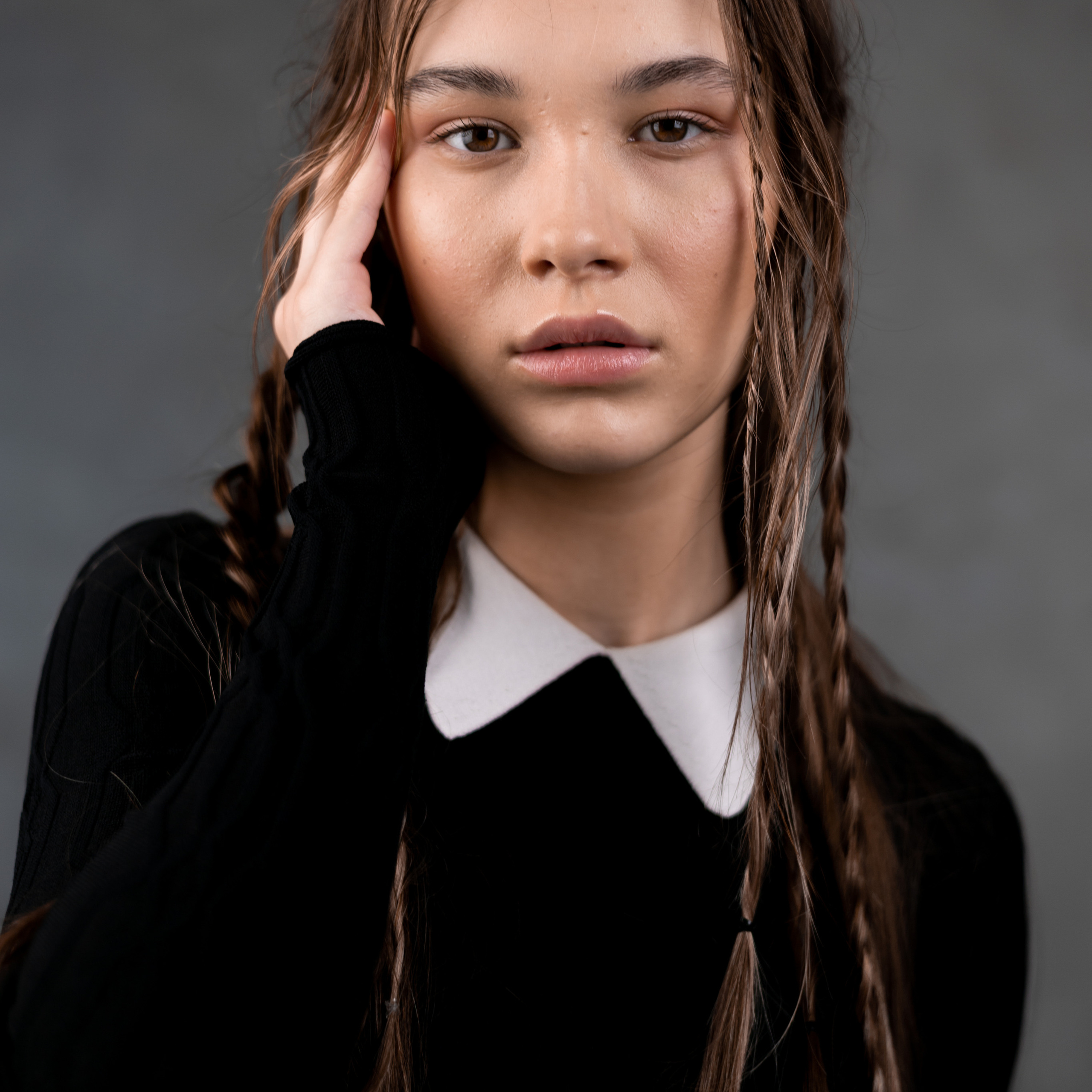 Алиса портрет