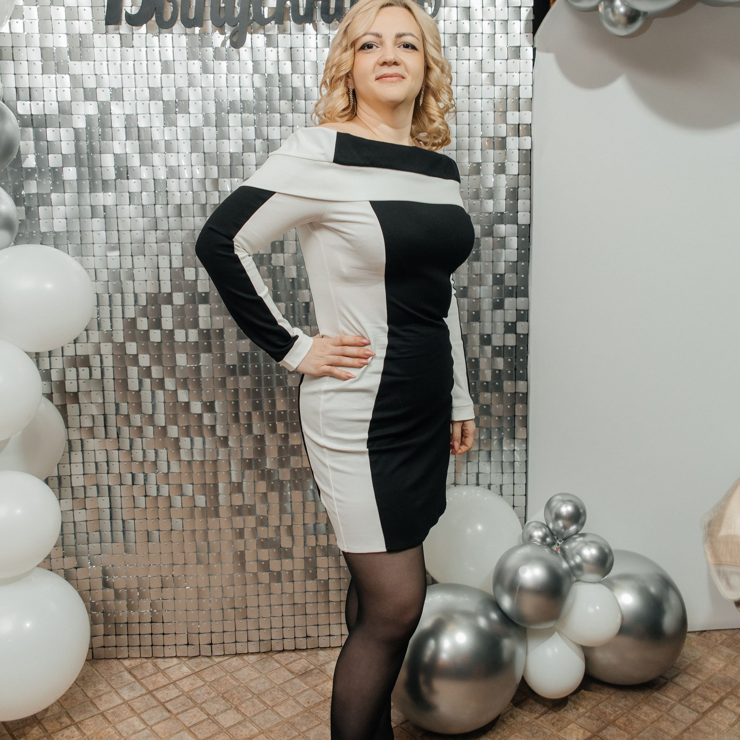 Вечер Встречи Выпускников (Три Медведя). Фотограф Краснодар