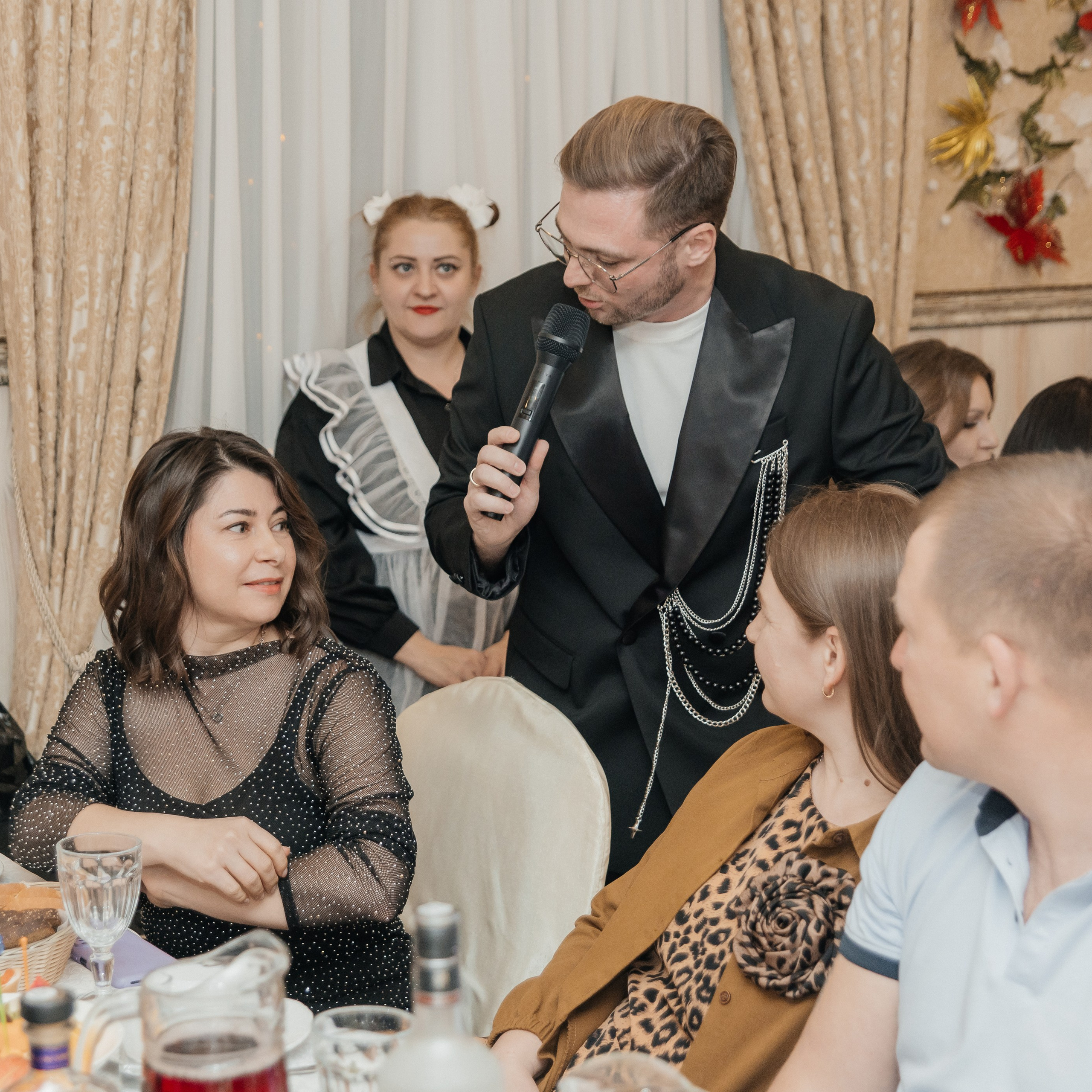 Вечер Встречи Выпускников (Три Медведя). Фотограф Краснодар