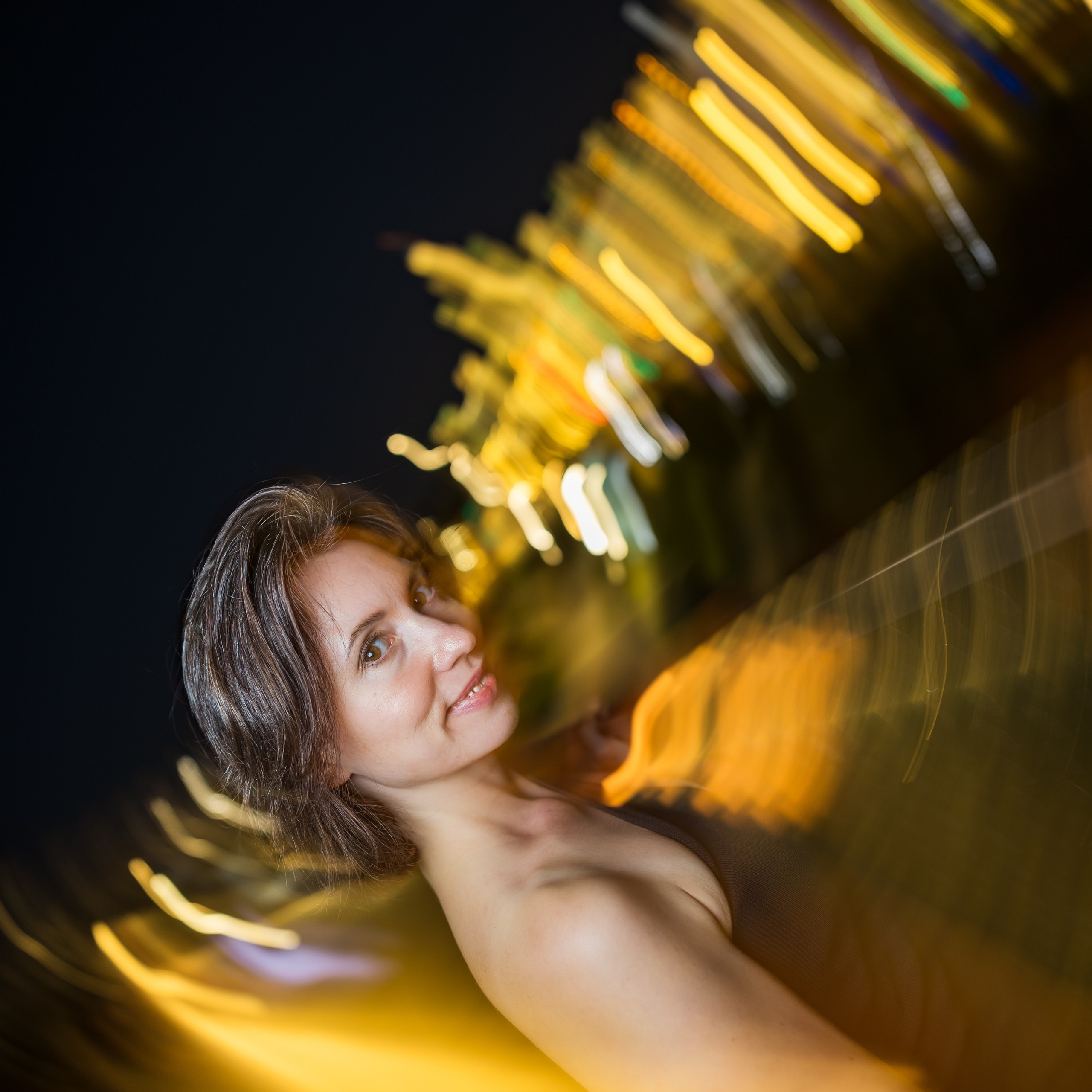 В вечерней городской среде