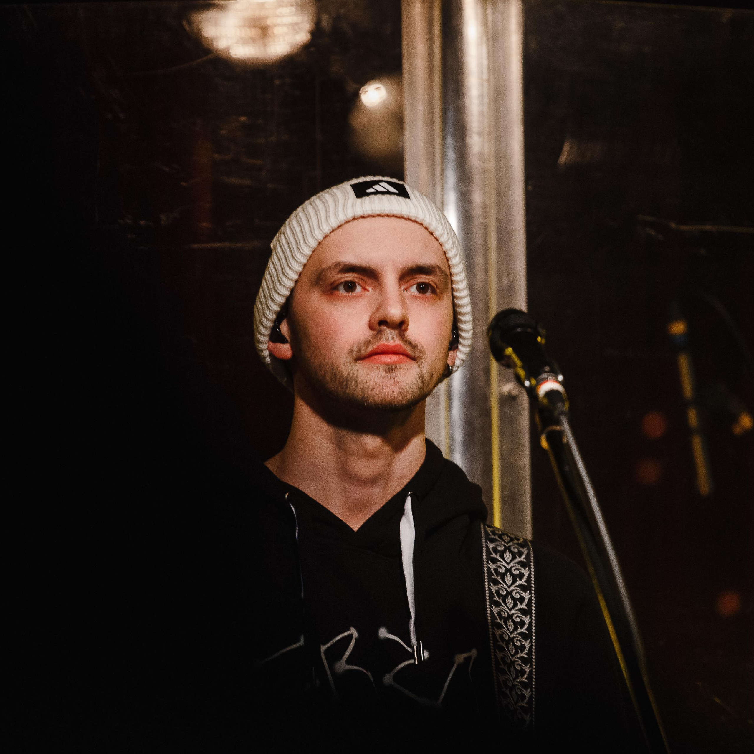 Инкогнито, клуб 16 Тонн