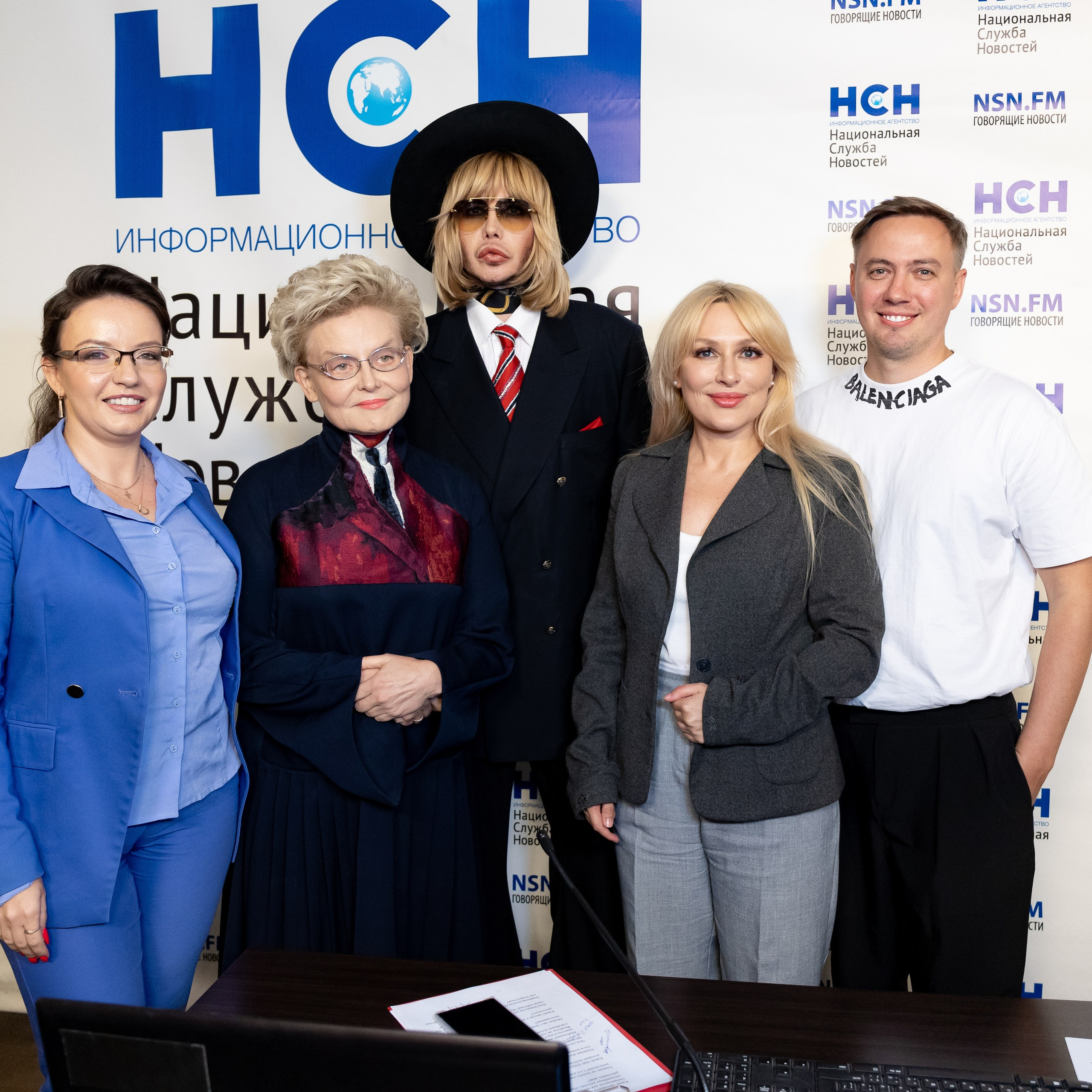 Пресс-конференция в НСН Елена Малышева, Сергей Зверев