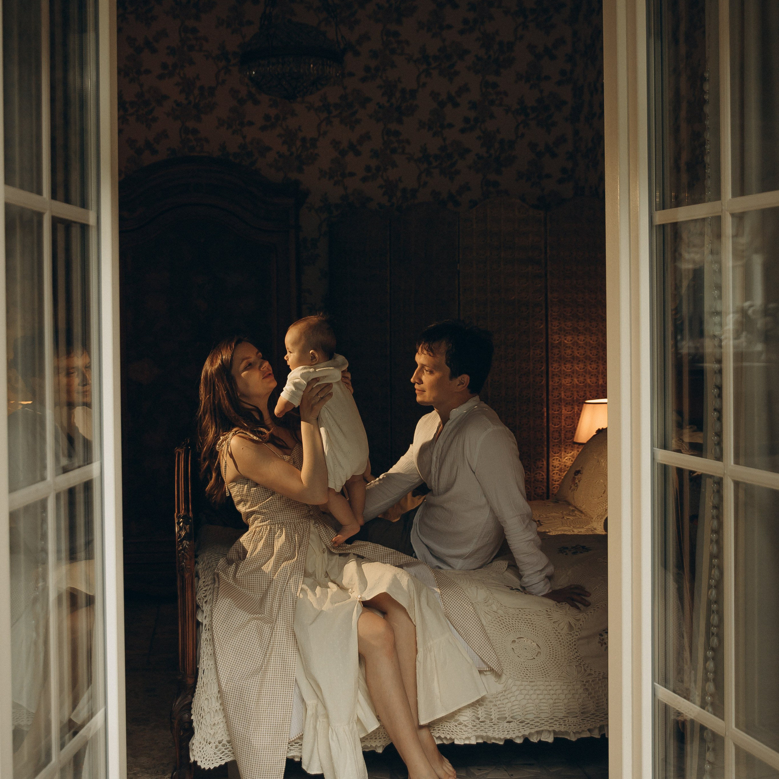 семейная фотосессия в доме