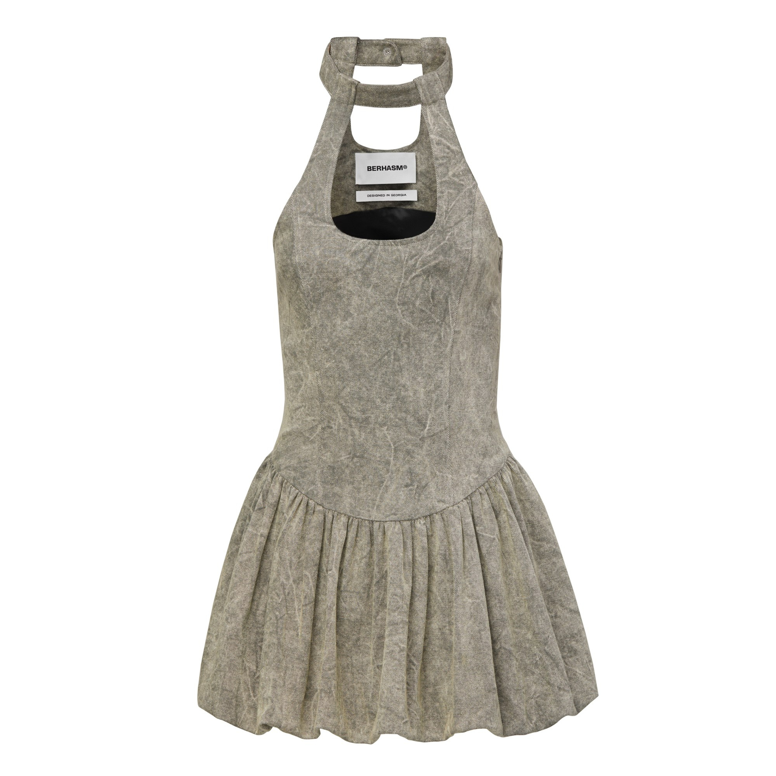 Одежда Berhasm на прозрачном манекене и в раскладку