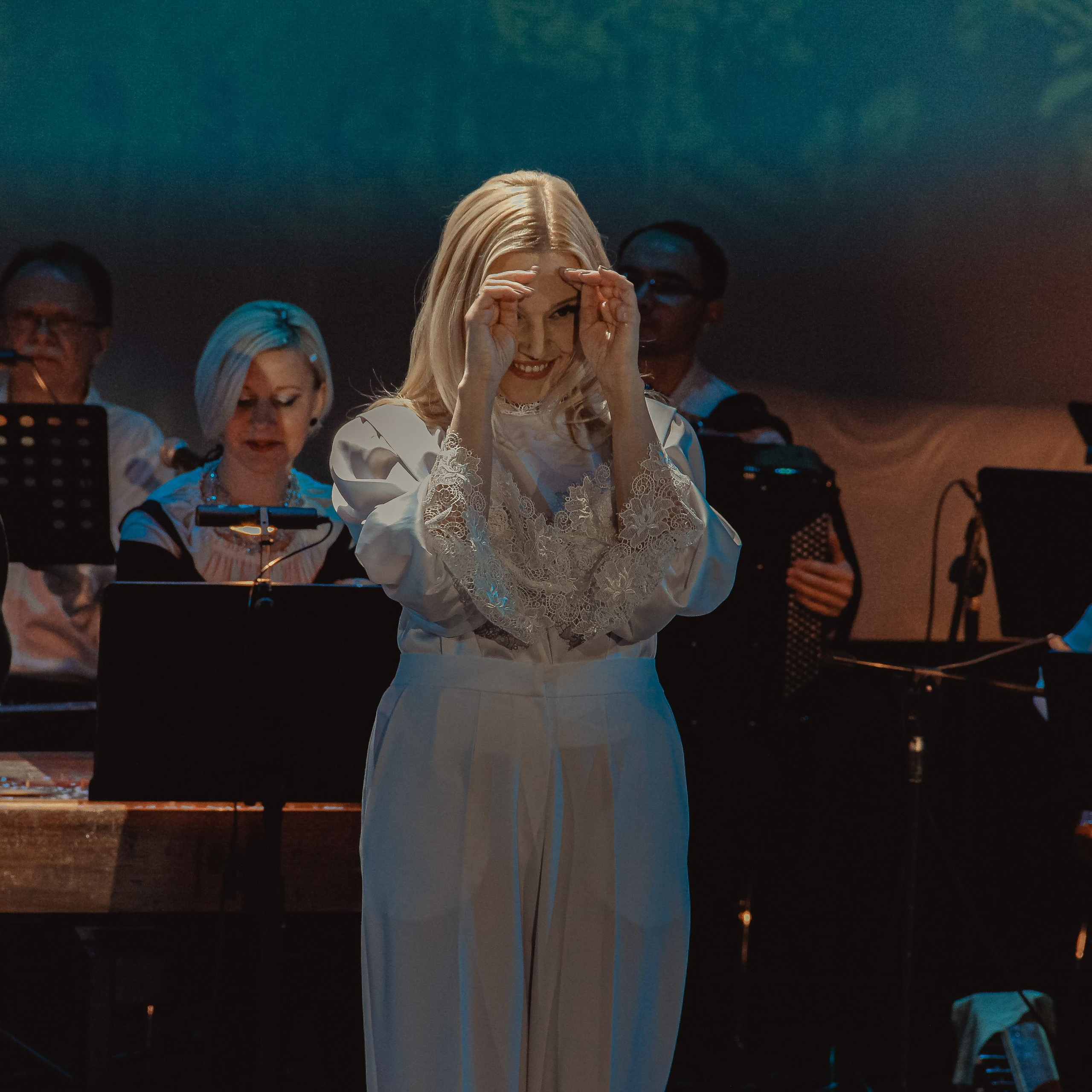 Спектакль «С.Н.Ы.» с Марией Третьяковой