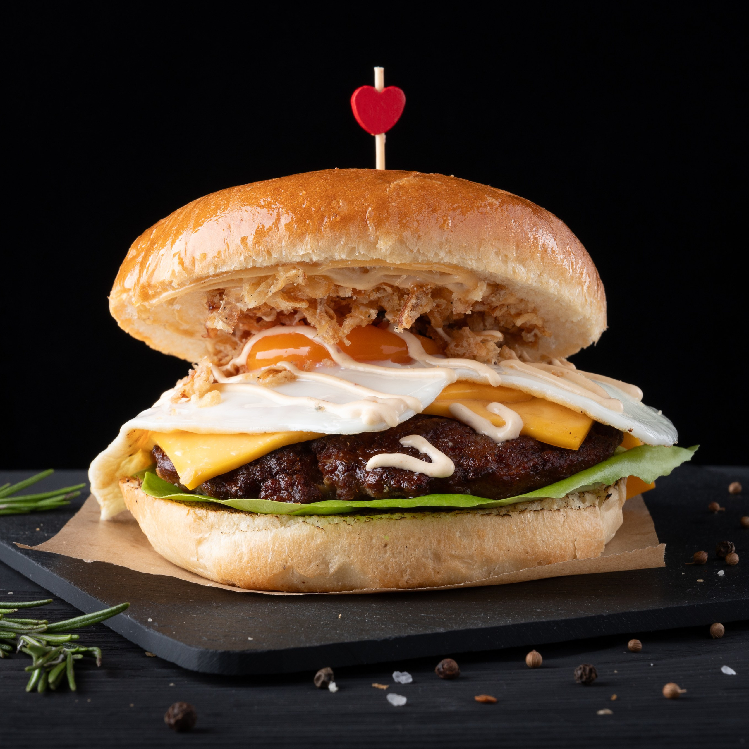 Привет, меня зовут Прохор. Сайт предметного и семейного фотографа