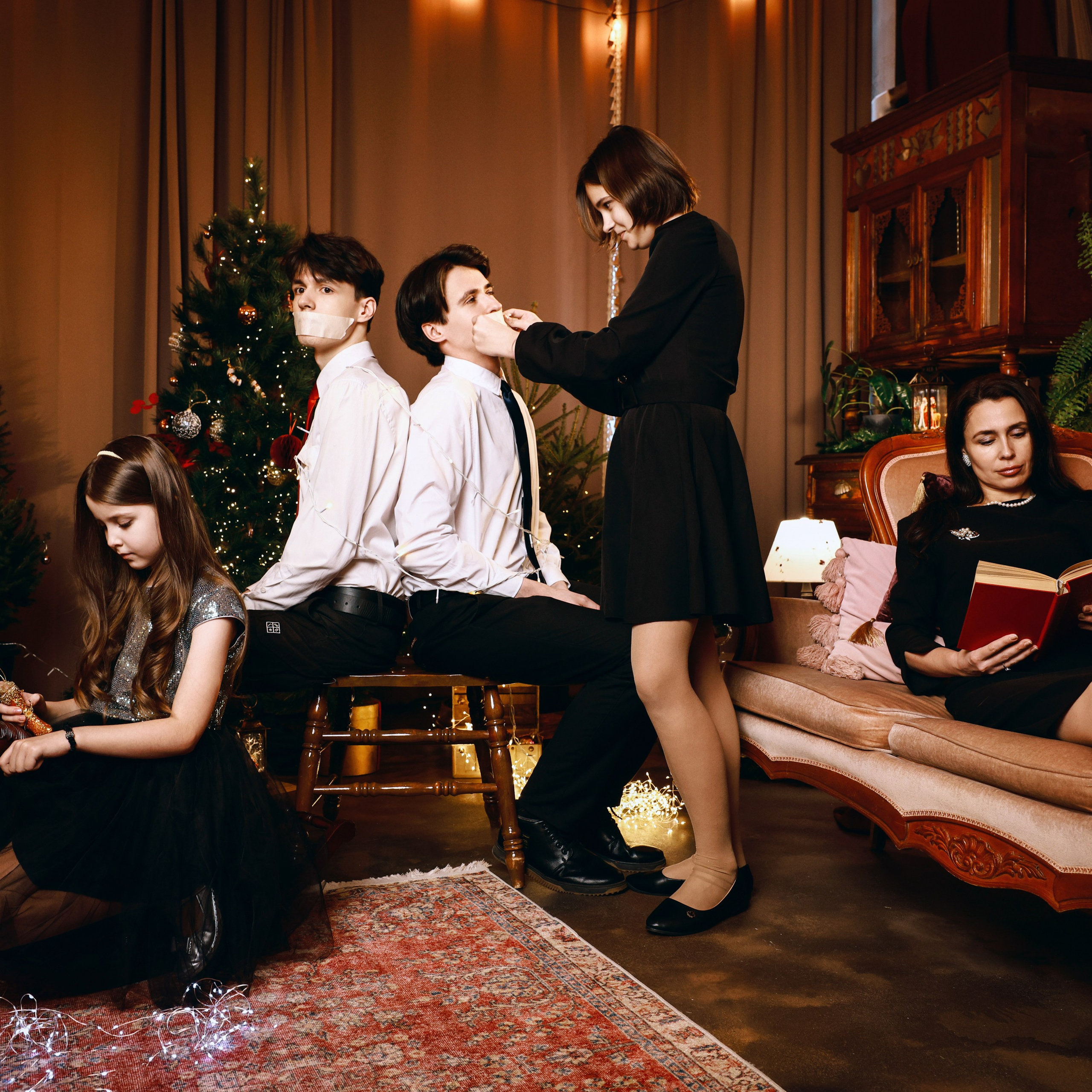 Семейный вечер под Новый год