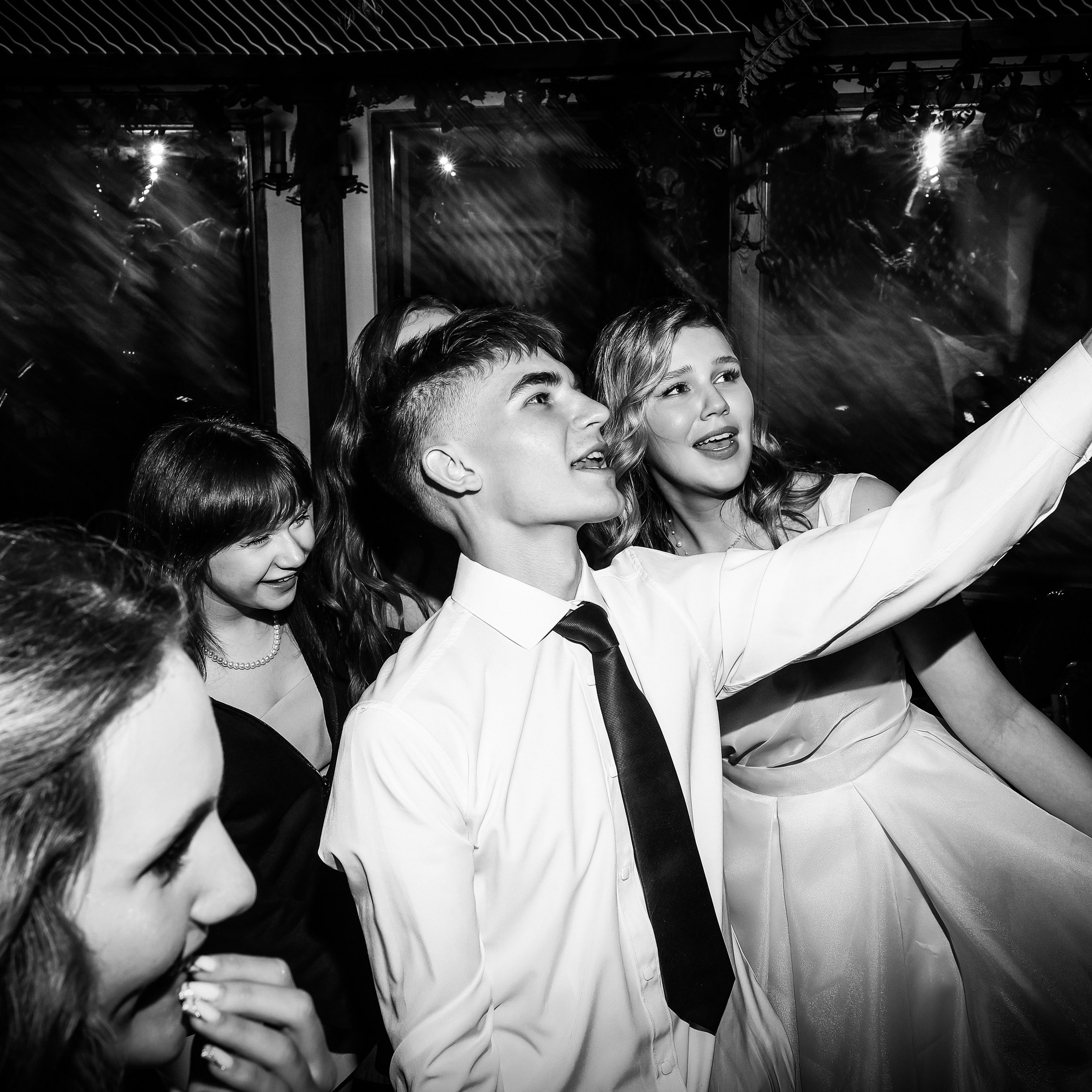 Выпускной 11 класса средней школы № 1 имени Героя Советского Союза Б. Н. Емельянова