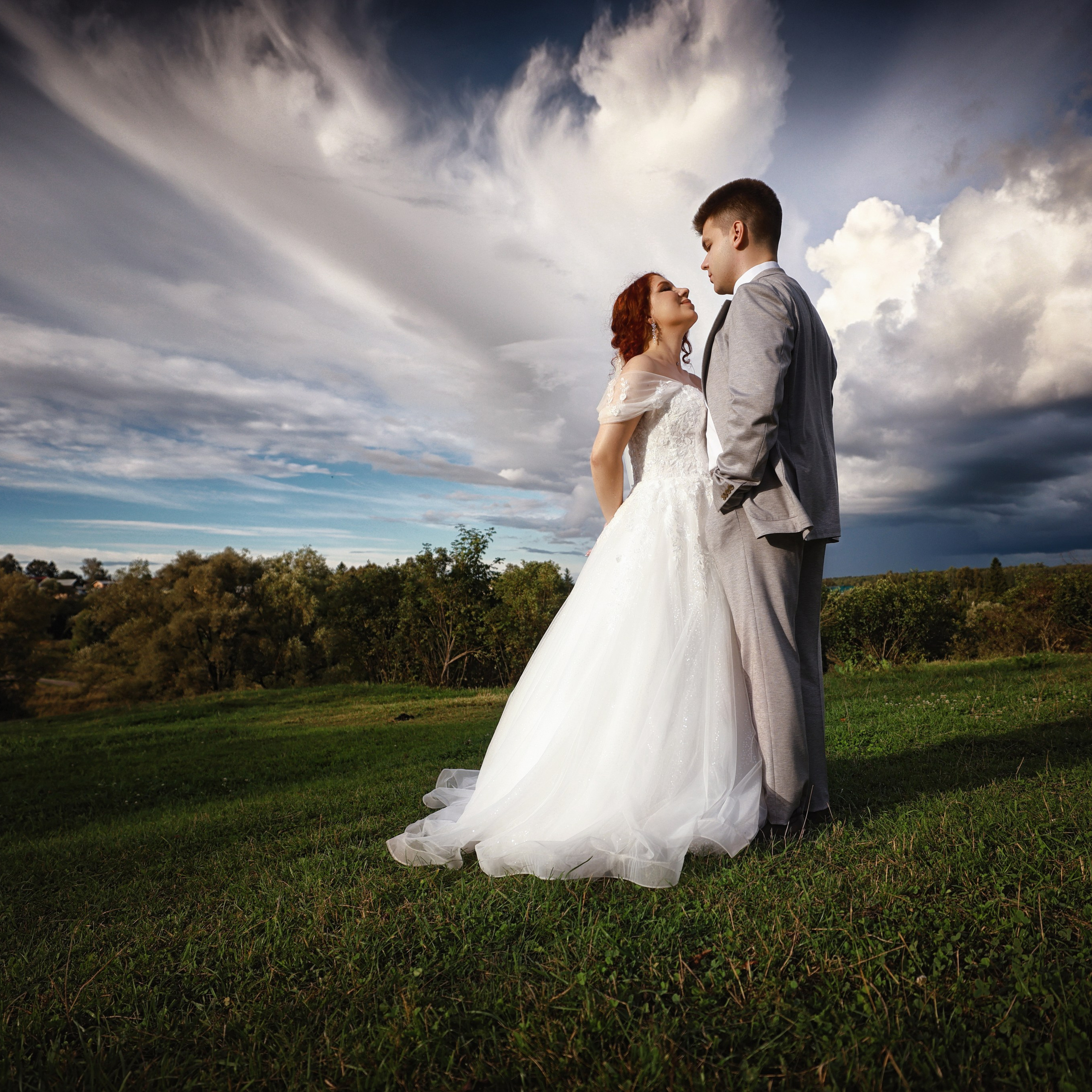 Свадебная фотосессия в Ясной поляне Полины и Михаила