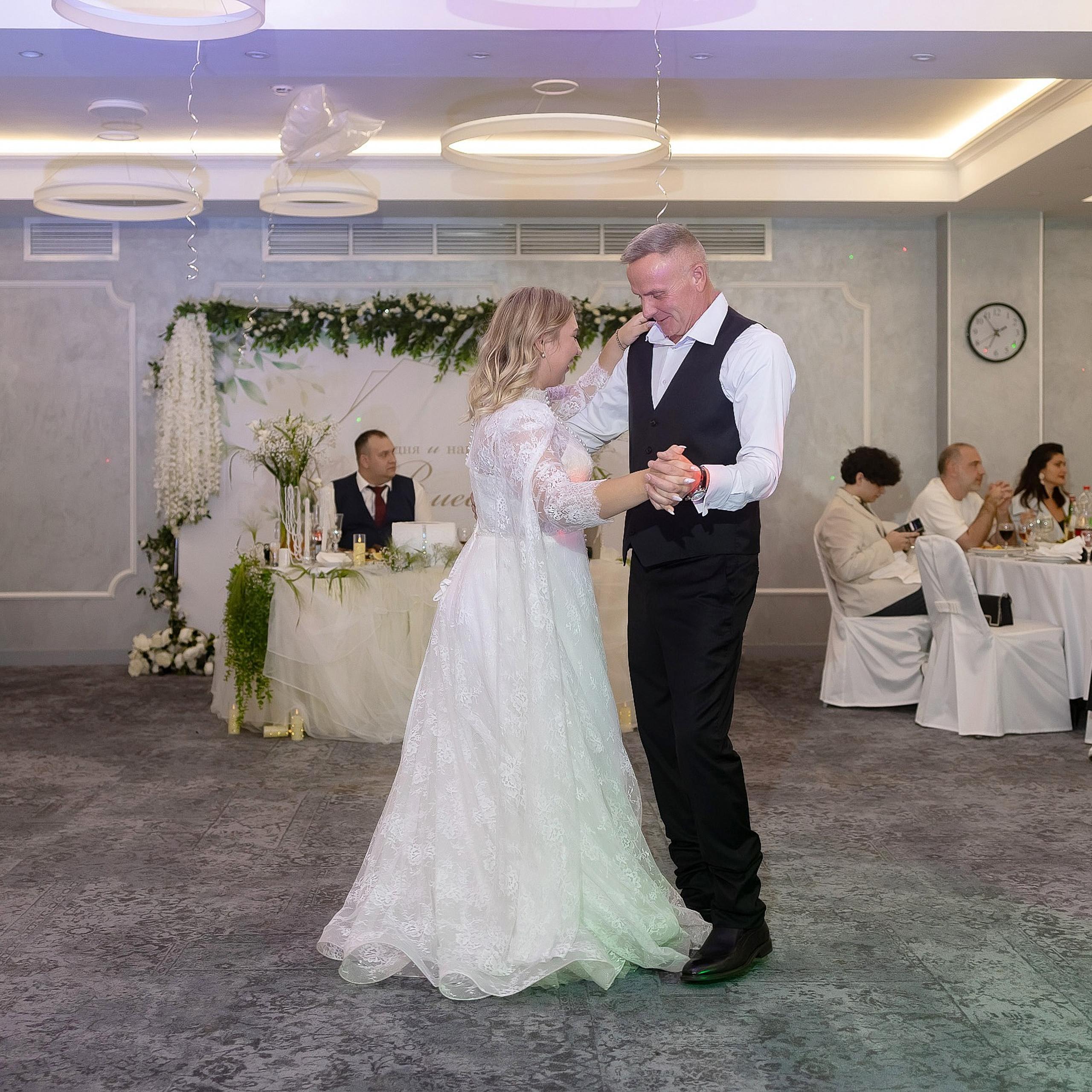 Свадебная фотосессия в загсе