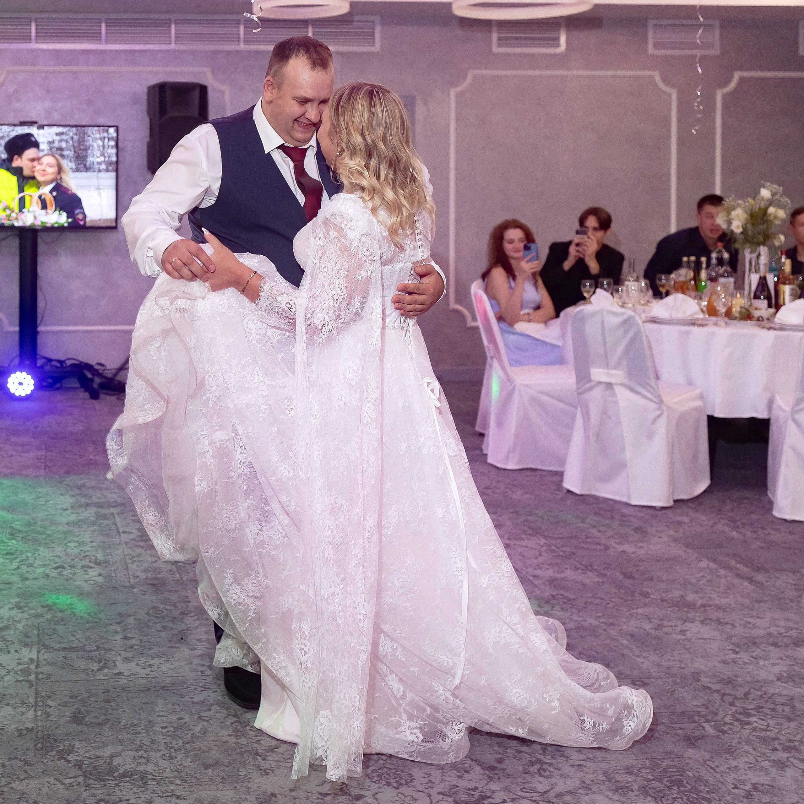 Свадебная фотосессия в загсе