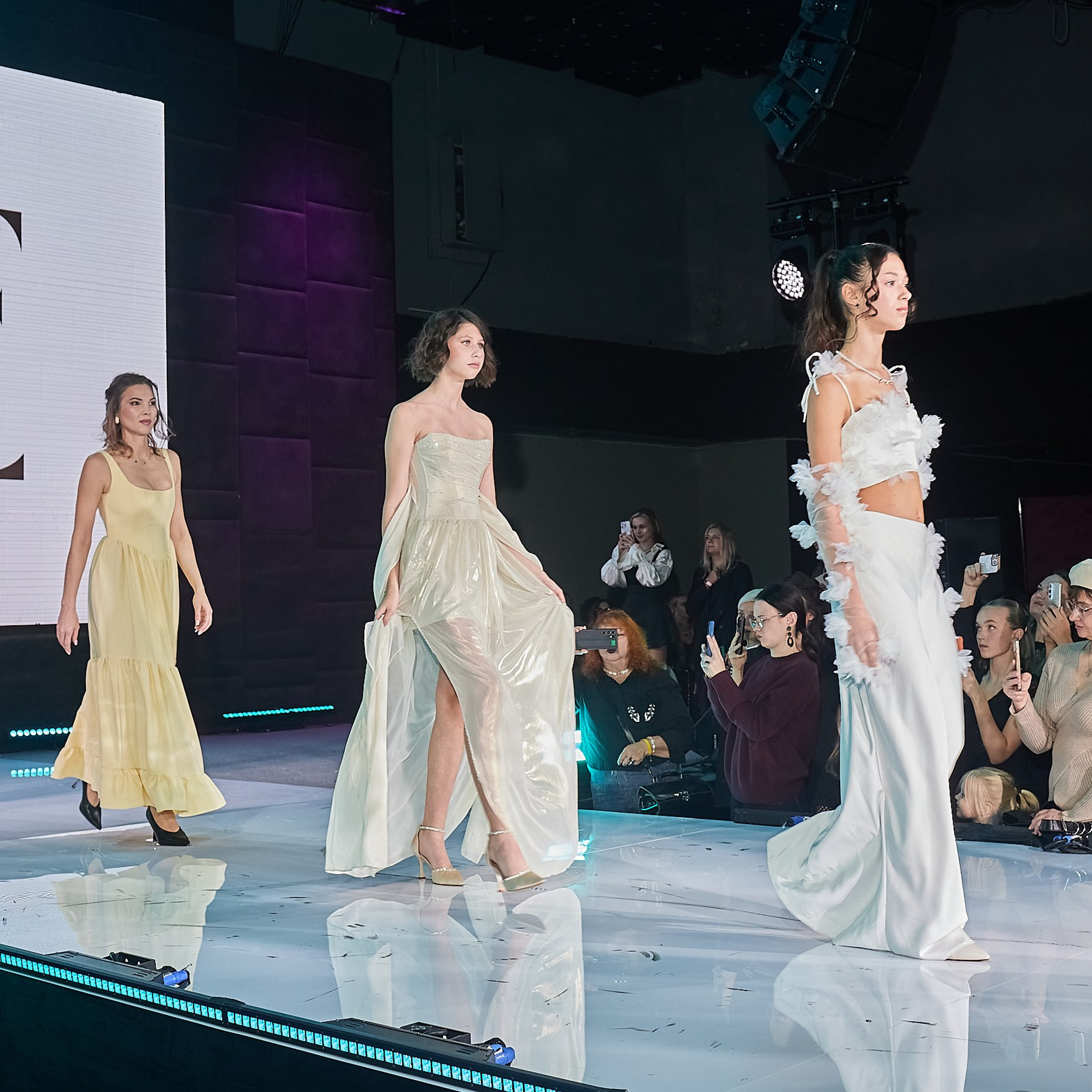 Показ мод в Москве