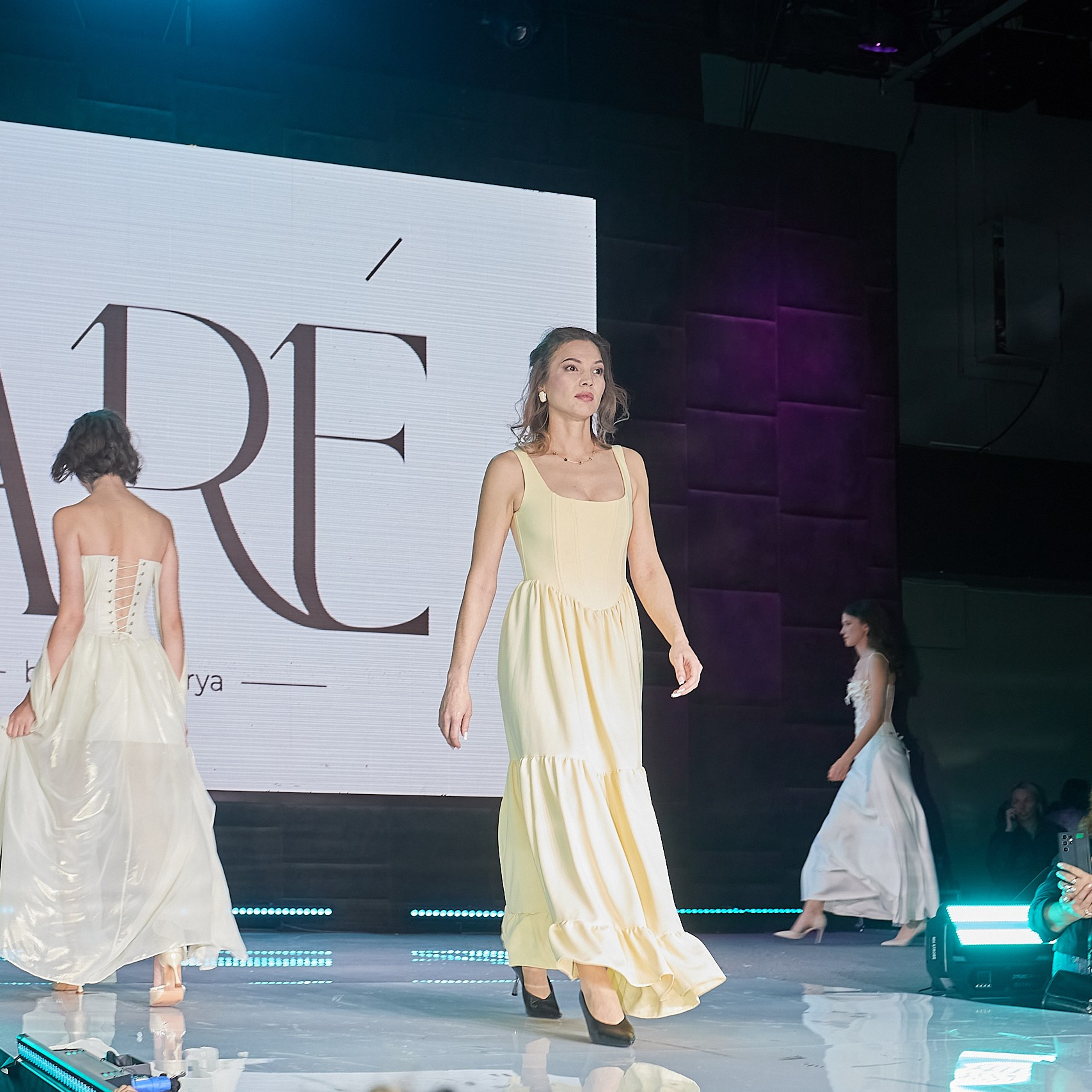 Показ мод в Москве