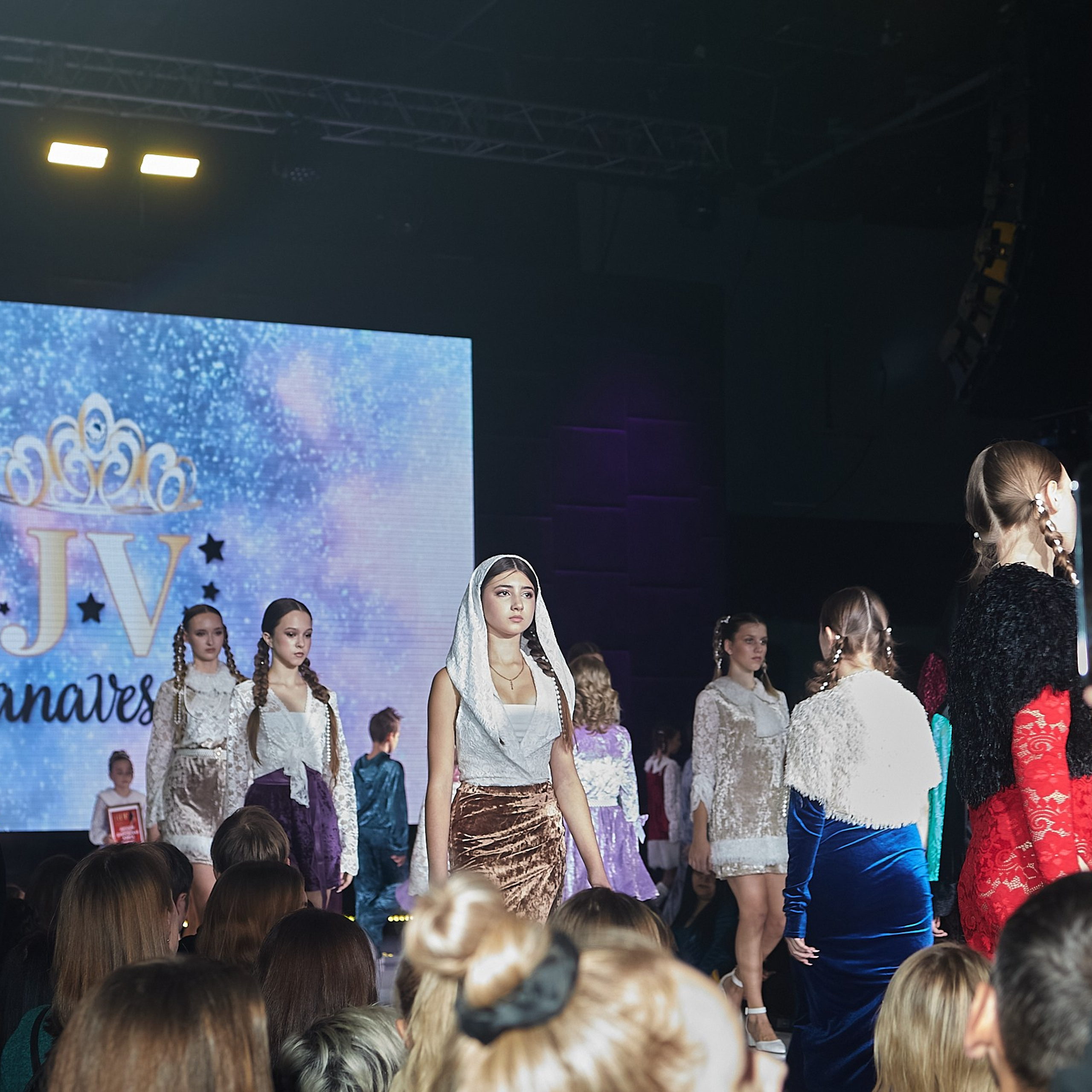 Показ мод в Москве